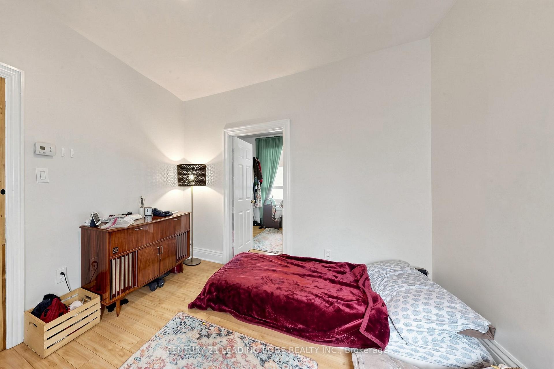 Photo 23 of 1132 Dufferin Street, Toronto, Dovercourt-Wallace Emerson-Junction — HOMEH