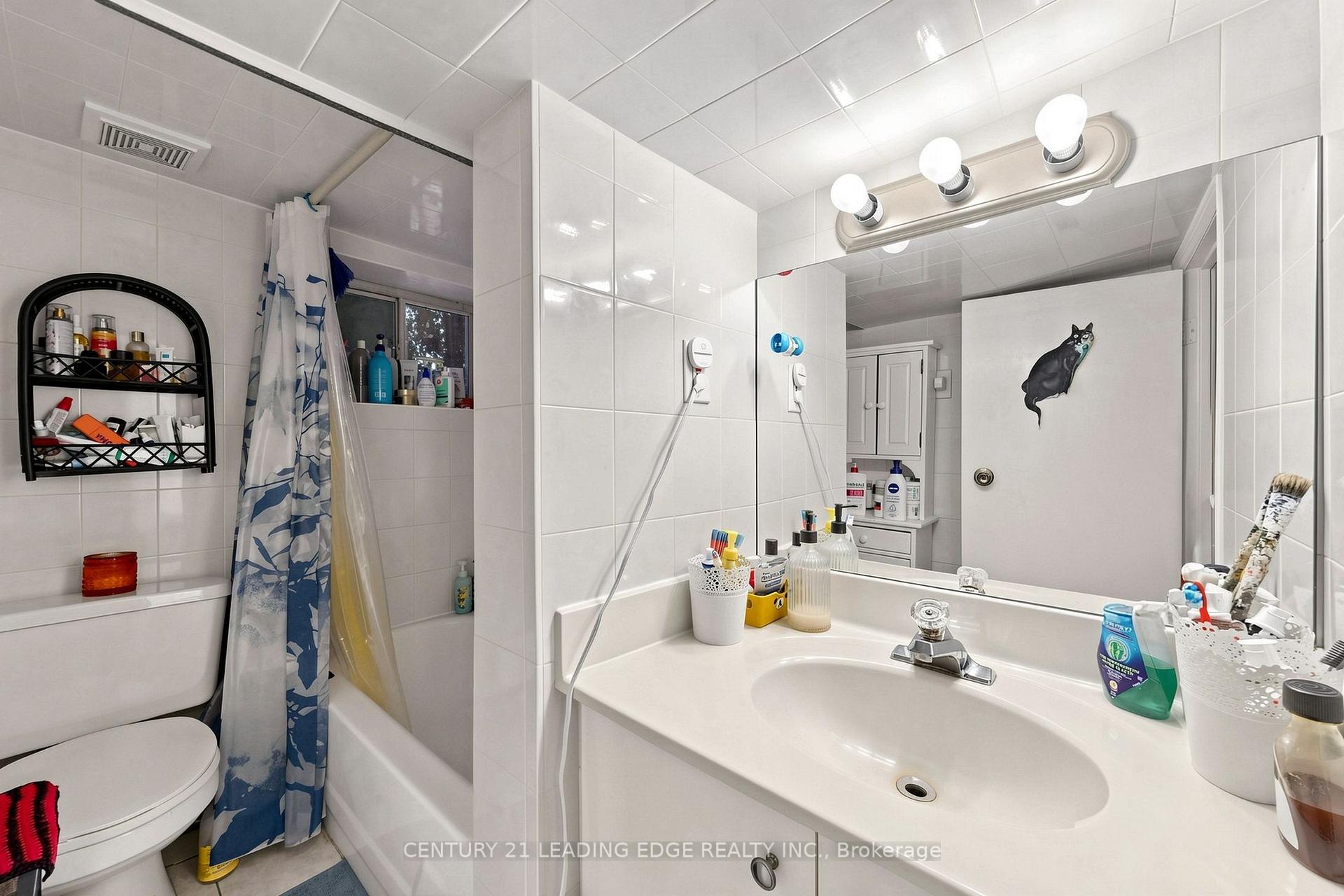 Photo 29 of 1132 Dufferin Street, Toronto, Dovercourt-Wallace Emerson-Junction — HOMEH