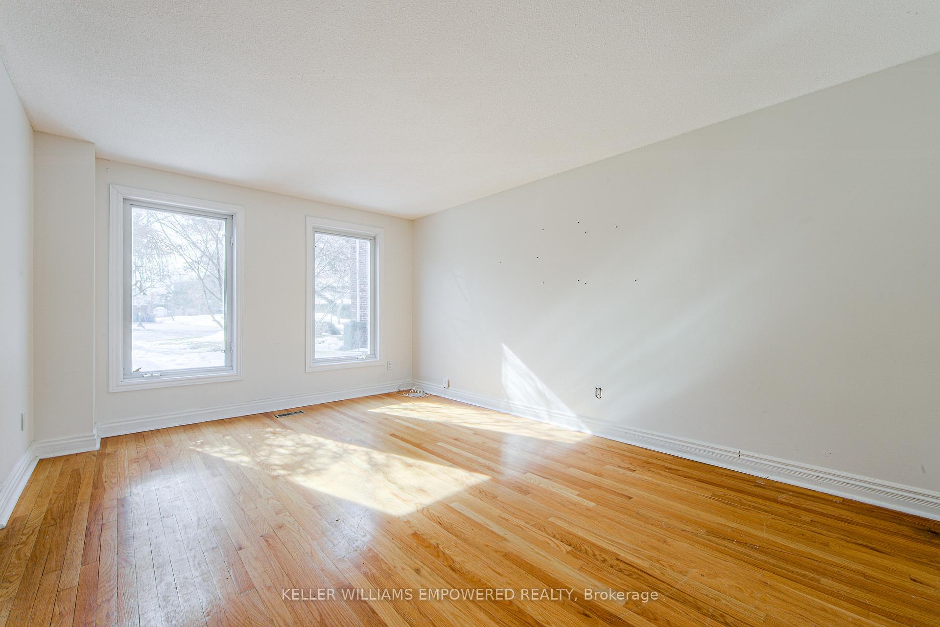 Photo 7 of Unit Main, 8 Grace Court, Caledon, Bolton North — HOMEH