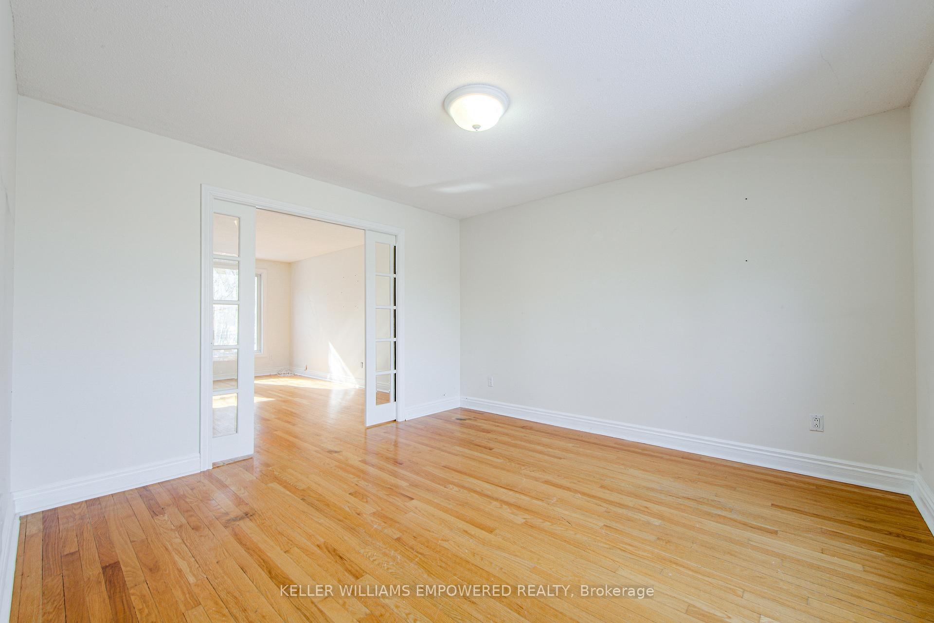 Photo 9 of Unit Main, 8 Grace Court, Caledon, Bolton North — HOMEH