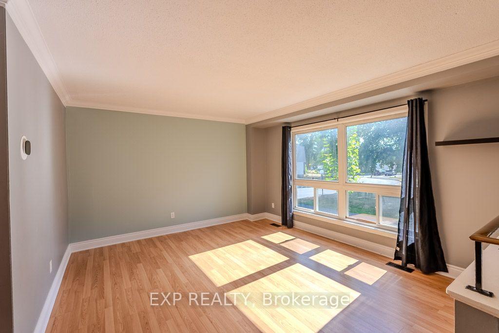 Photo 2 of 37 Forester Crescent, Ottawa, Westcliffe Estates — HOMEH