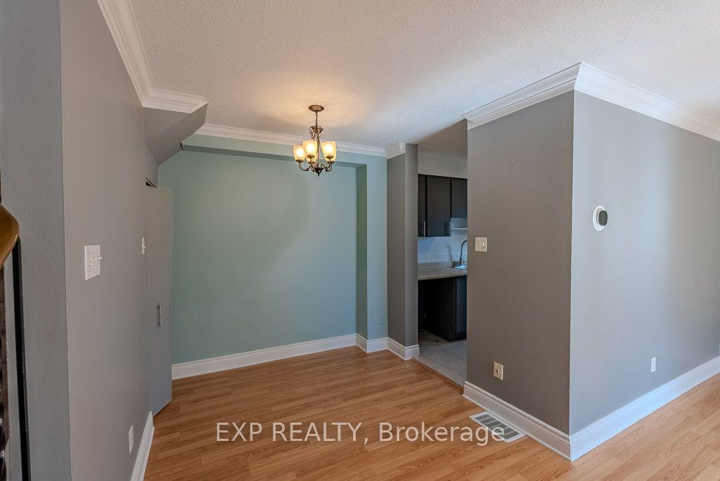 Photo 5 of 37 Forester Crescent, Ottawa, Westcliffe Estates — HOMEH