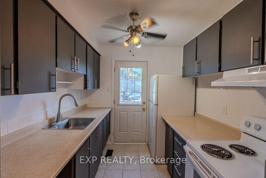 Photo 7 of 37 Forester Crescent, Ottawa, Westcliffe Estates — HOMEH