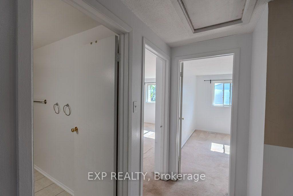 Photo 14 of 37 Forester Crescent, Ottawa, Westcliffe Estates — HOMEH
