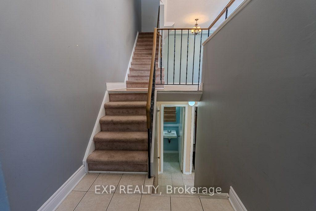 Photo 22 of 37 Forester Crescent, Ottawa, Westcliffe Estates — HOMEH