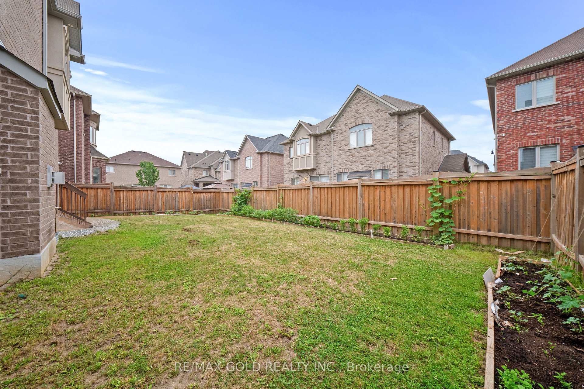 Photo 25 of 73 Squire Ellis Drive, Brampton, Toronto Gore Rural Estate — HOMEH