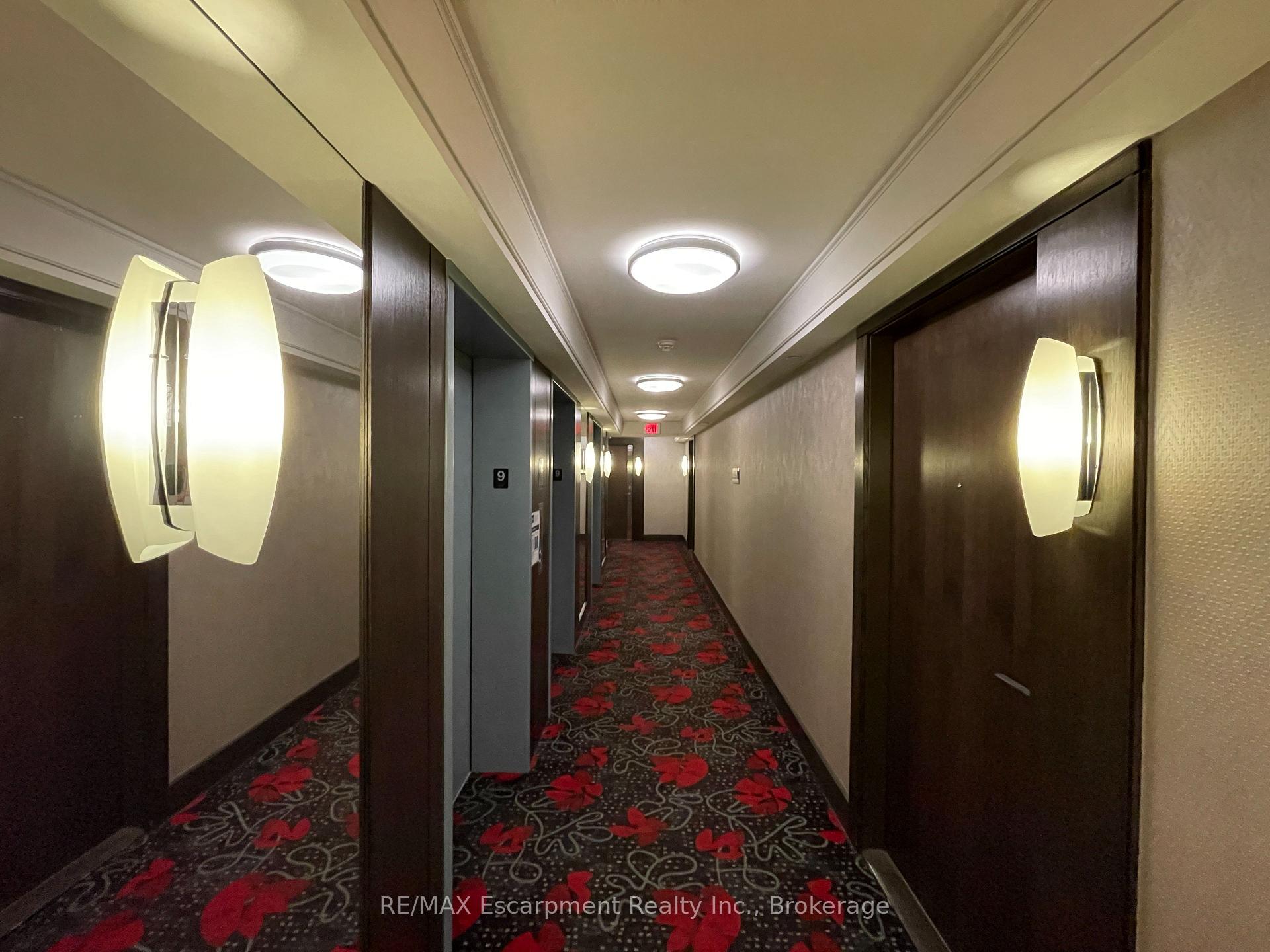 Photo 3 of Unit 907, 6 Eva Road, Etobicoke, Etobicoke West Mall — HOMEH