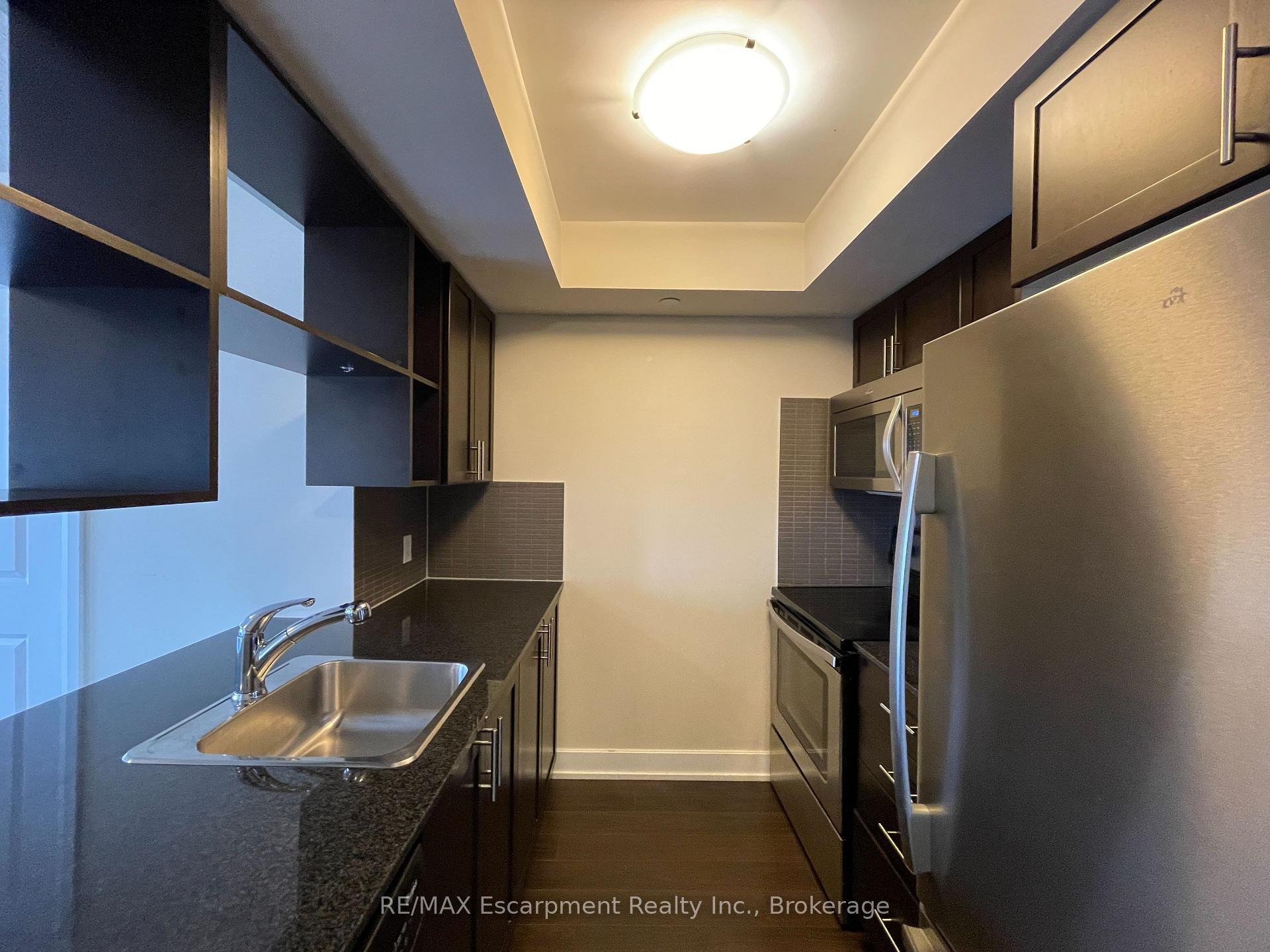 Photo 6 of Unit 907, 6 Eva Road, Etobicoke, Etobicoke West Mall — HOMEH