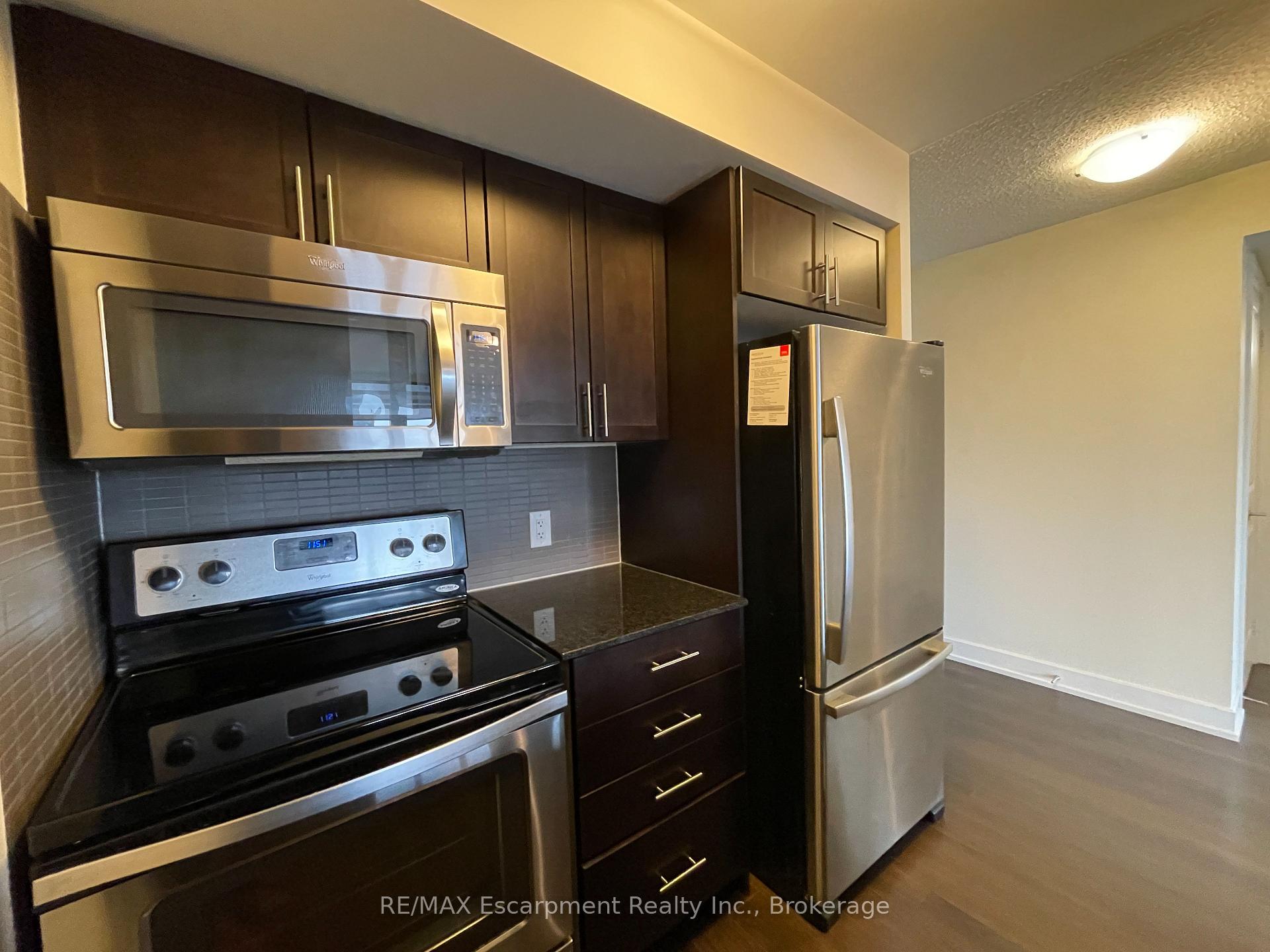 Photo 7 of Unit 907, 6 Eva Road, Etobicoke, Etobicoke West Mall — HOMEH