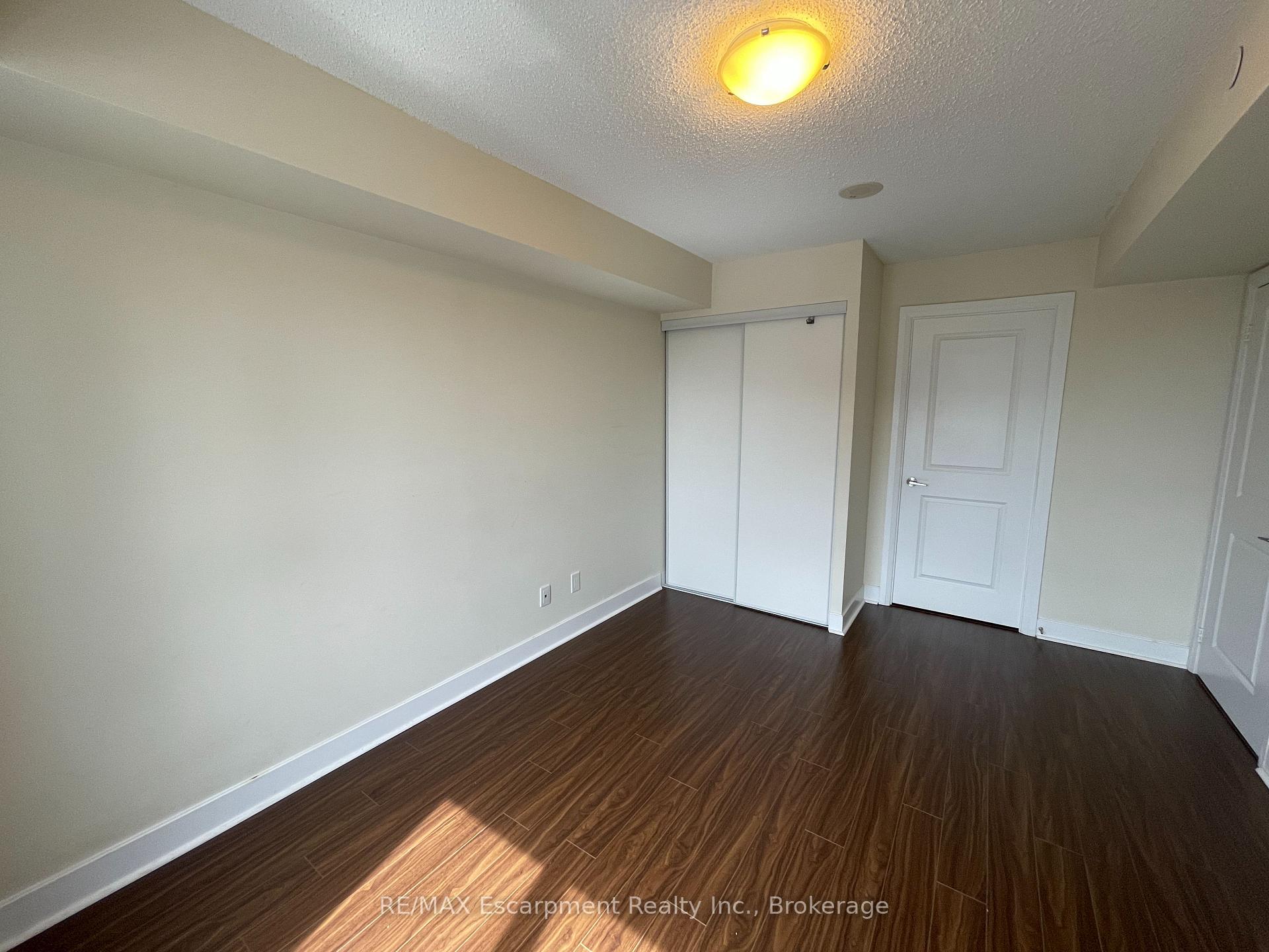 Photo 17 of Unit 907, 6 Eva Road, Etobicoke, Etobicoke West Mall — HOMEH