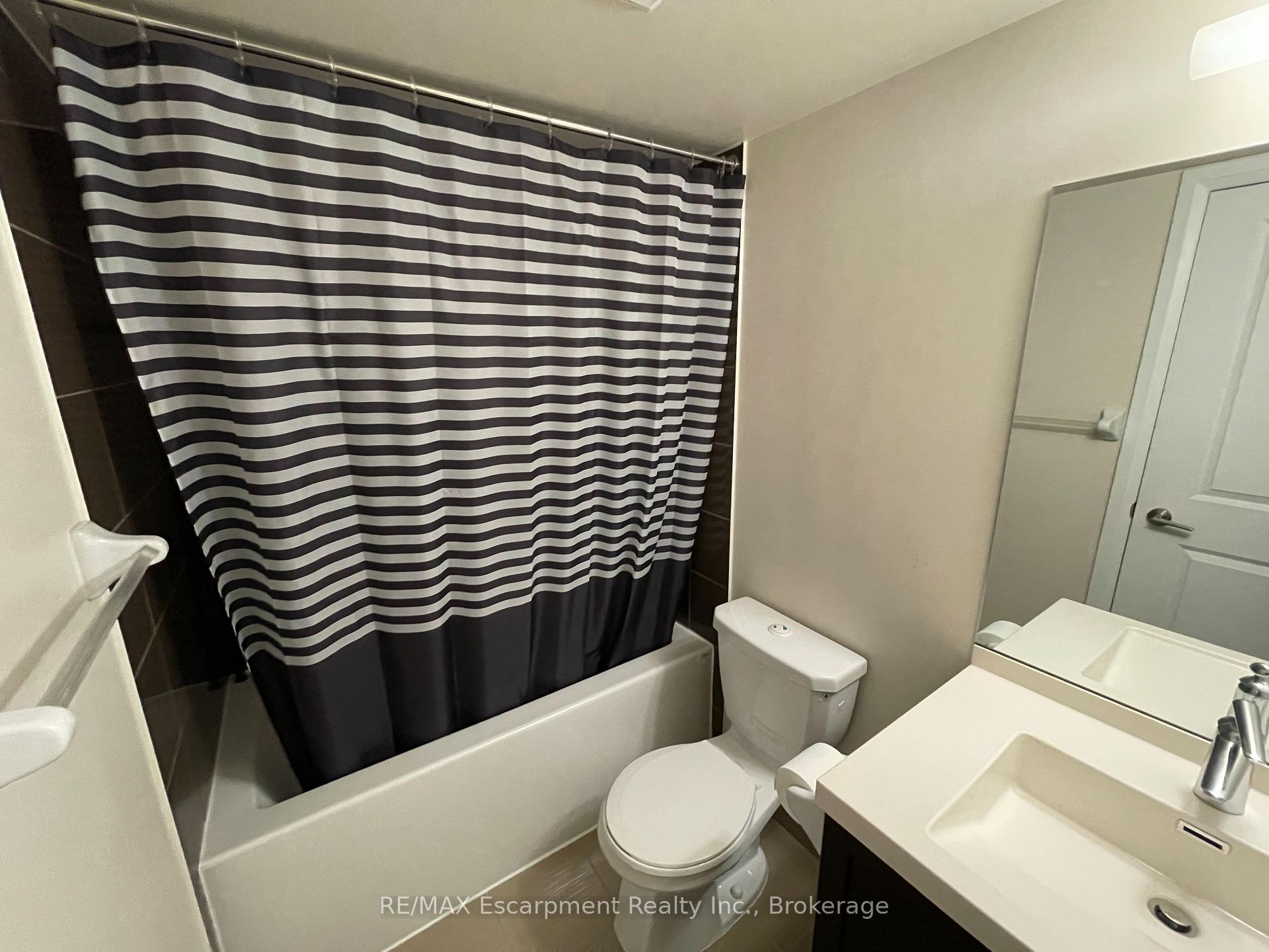 Photo 19 of Unit 907, 6 Eva Road, Etobicoke, Etobicoke West Mall — HOMEH