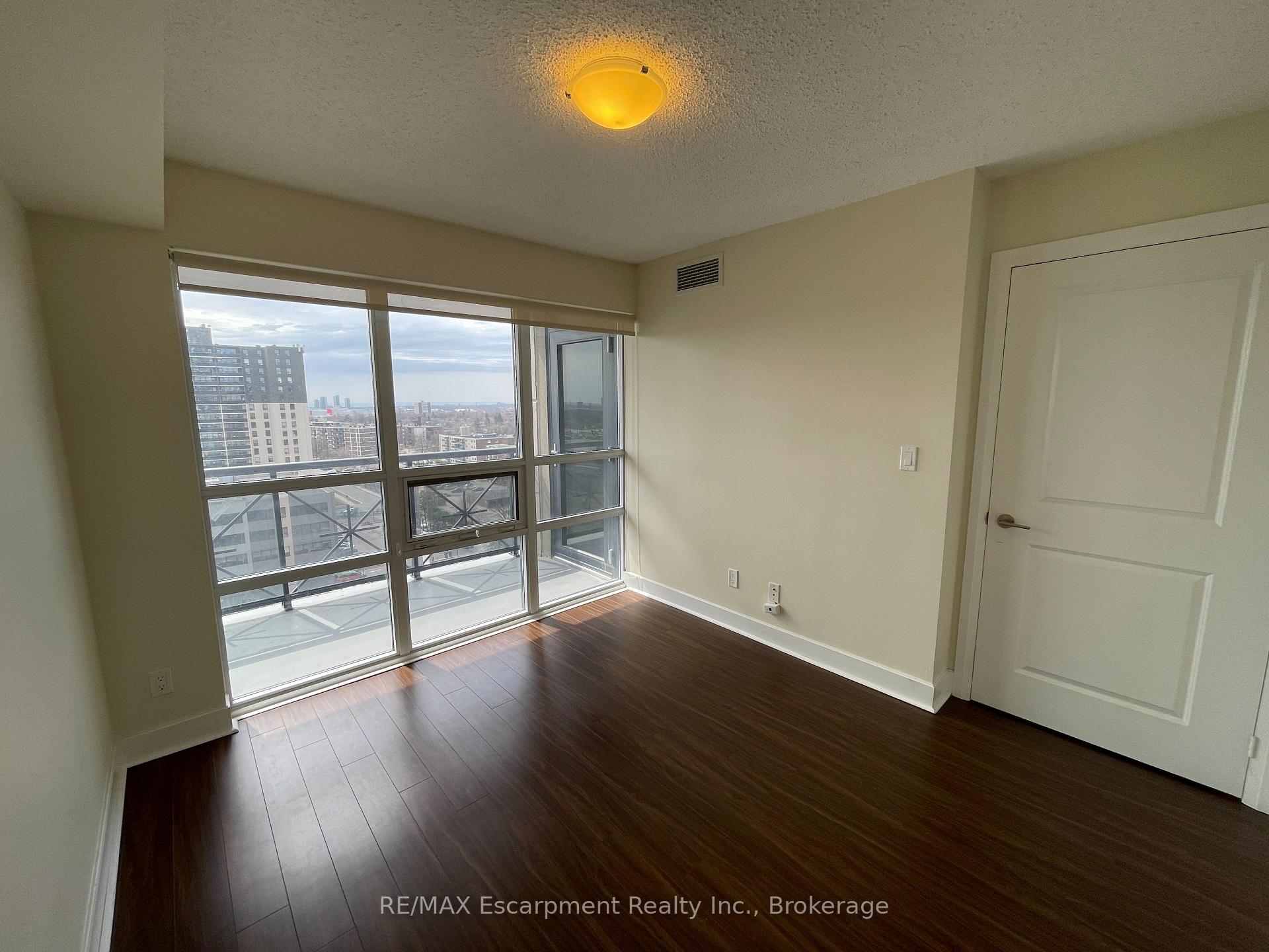 Photo 22 of Unit 907, 6 Eva Road, Etobicoke, Etobicoke West Mall — HOMEH