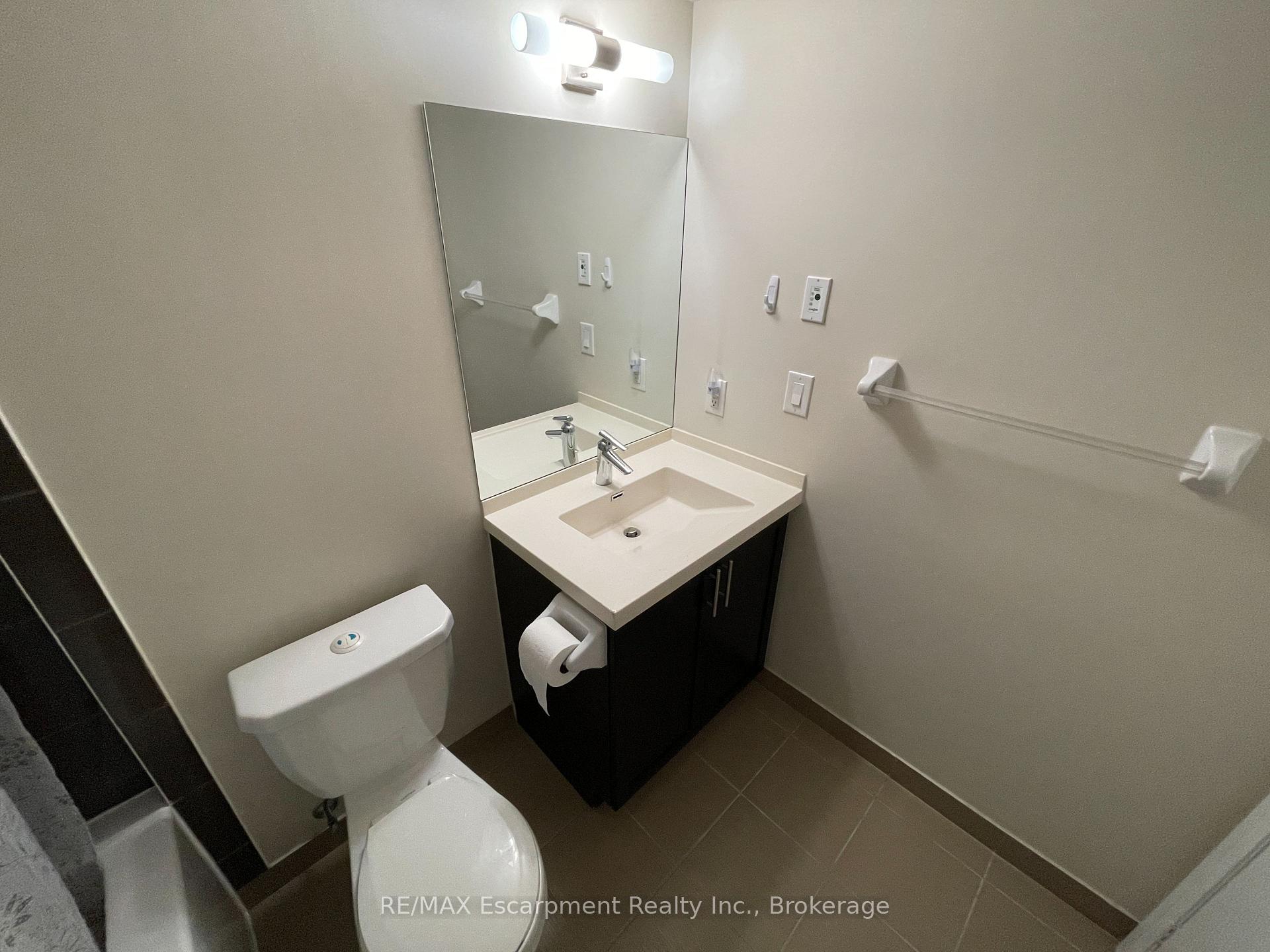 Photo 25 of Unit 907, 6 Eva Road, Etobicoke, Etobicoke West Mall — HOMEH