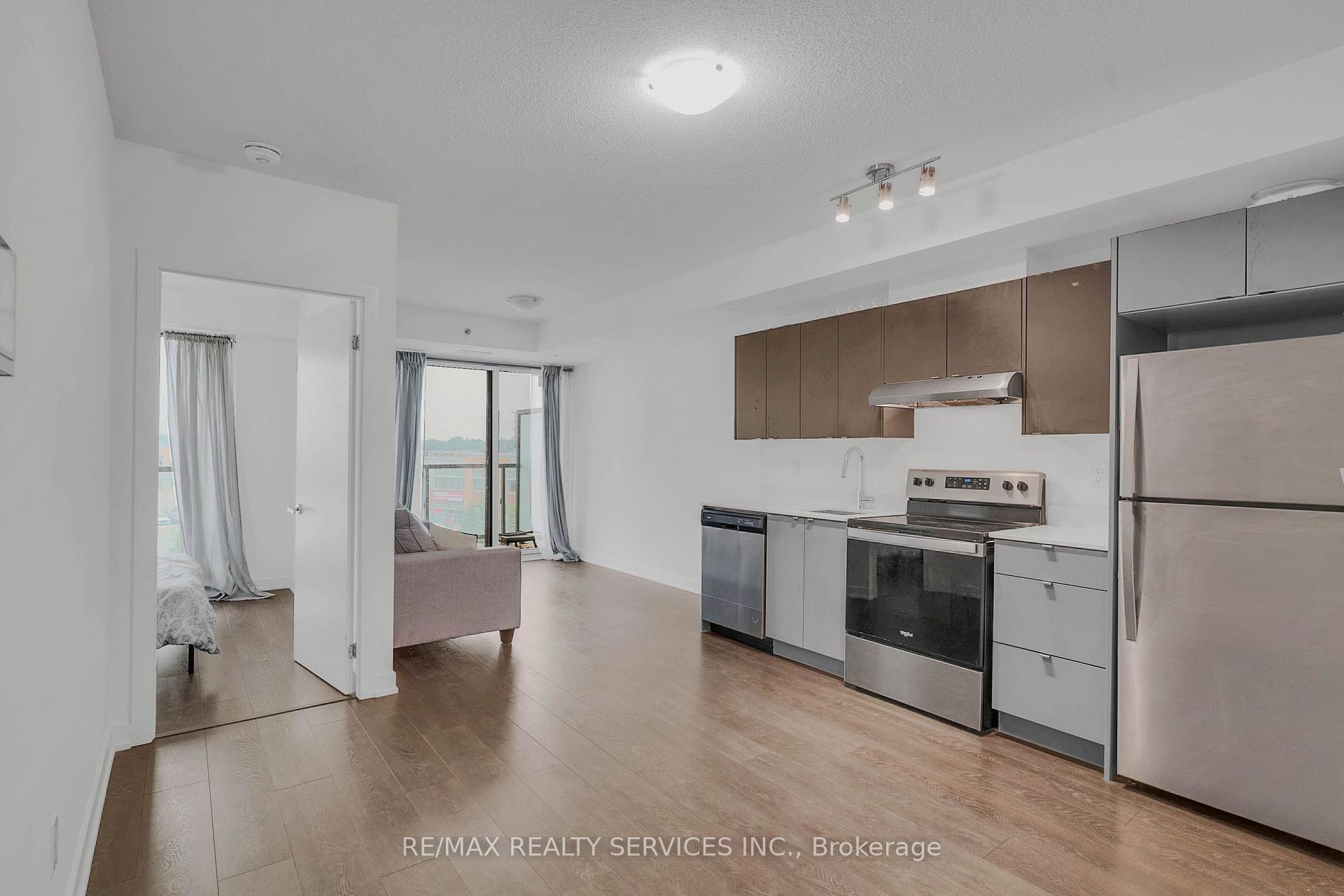 Photo 7 of Unit A412, 3210 Dakota Common, Burlington, Alton — HOMEH