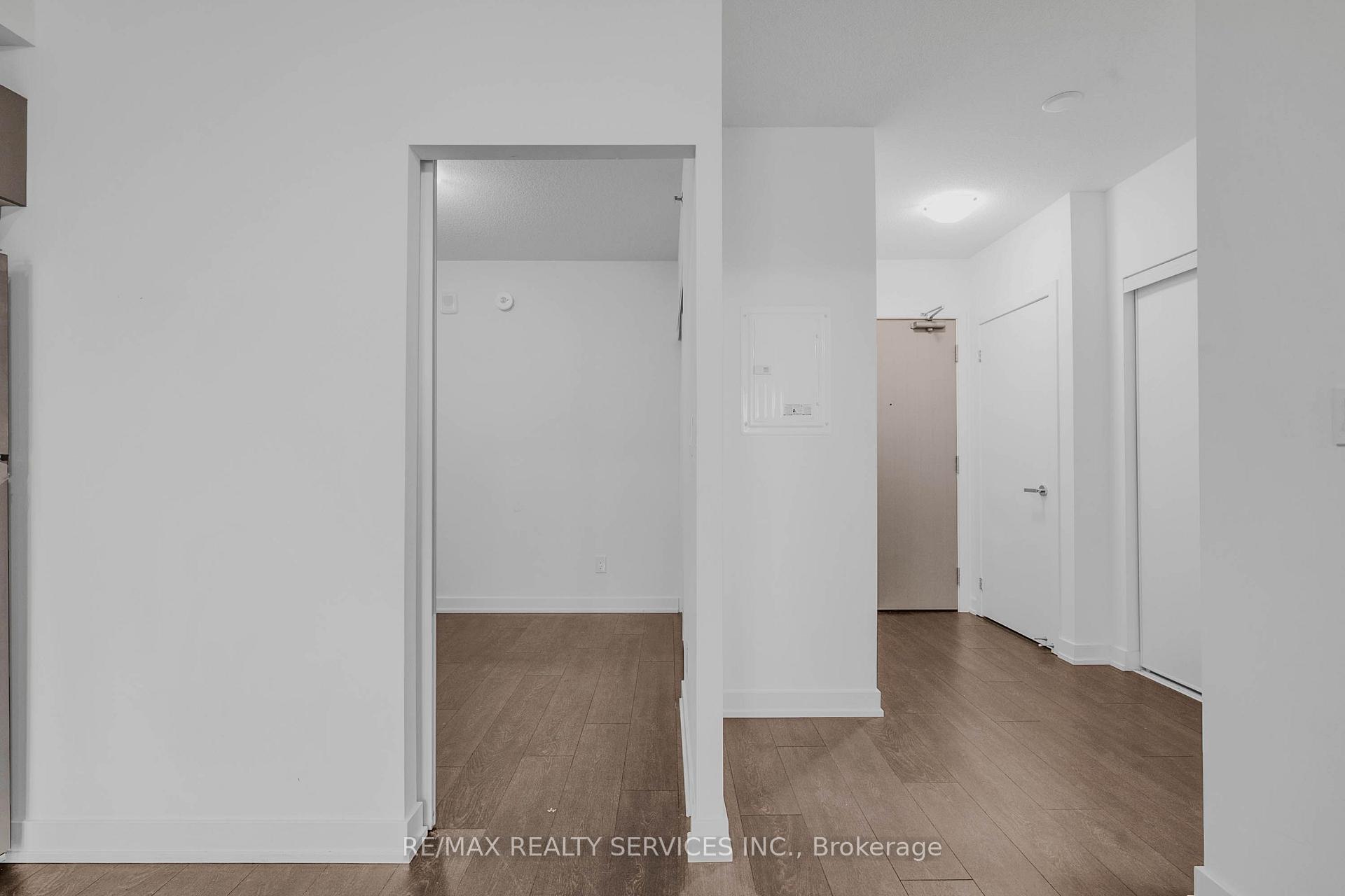 Photo 18 of Unit A412, 3210 Dakota Common, Burlington, Alton — HOMEH