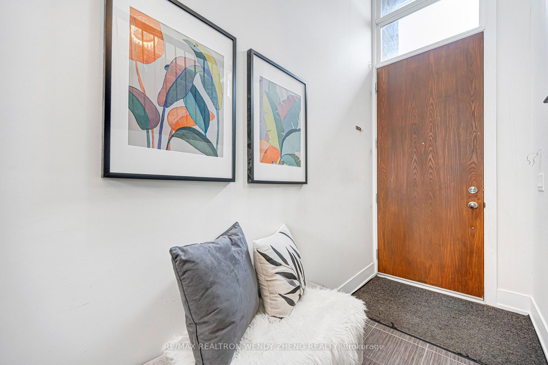 Photo 4 of 9184 Bathurst Street, Vaughan, Patterson — HOMEH