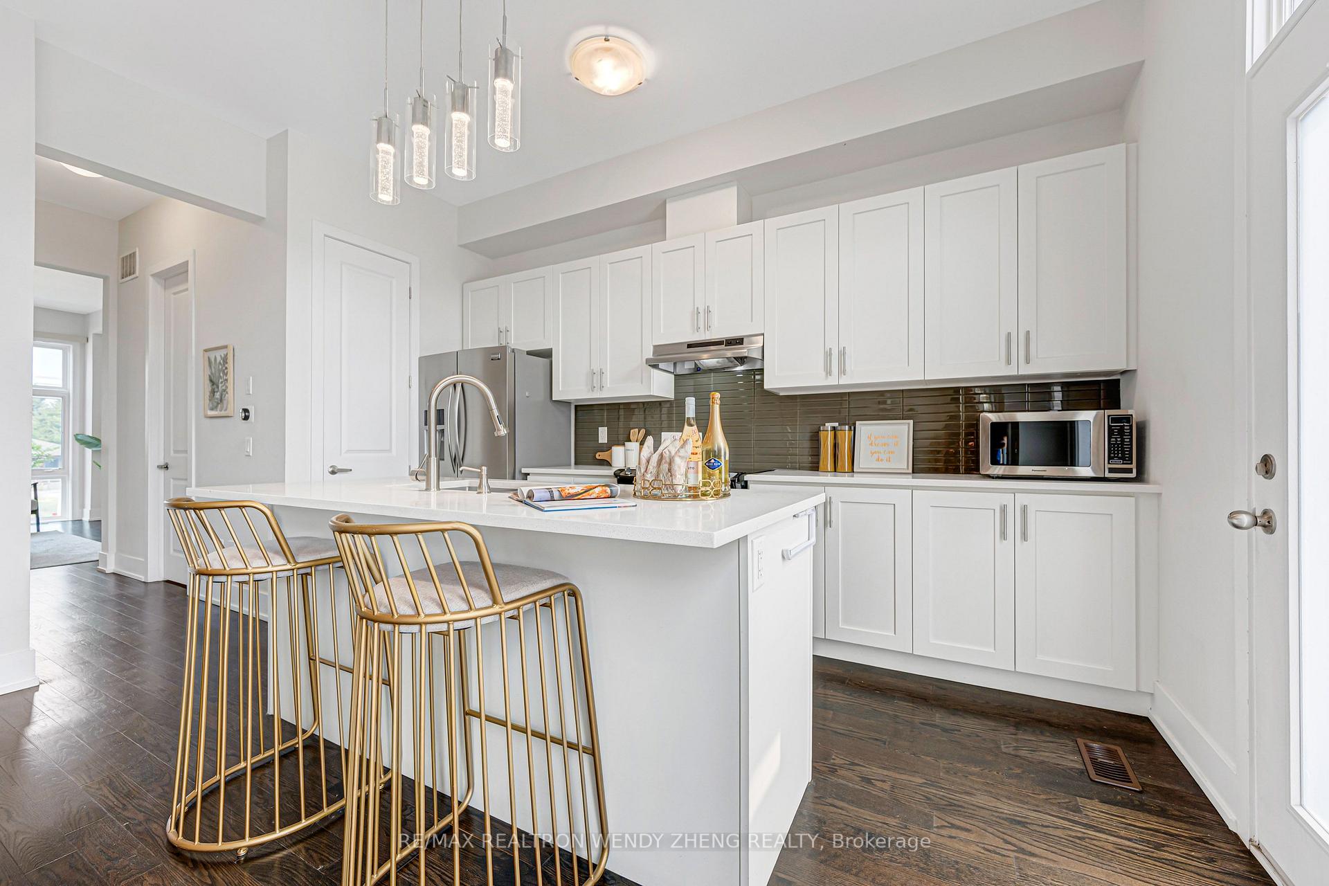 Photo 11 of 9184 Bathurst Street, Vaughan, Patterson — HOMEH