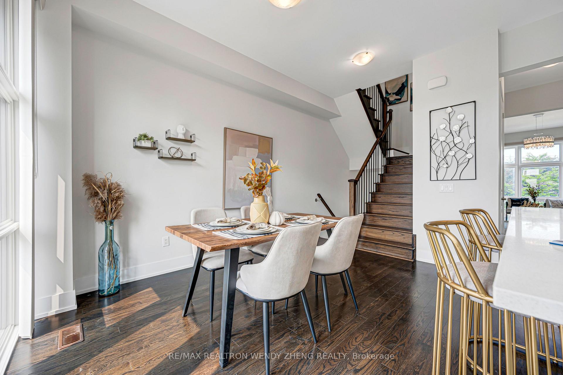Photo 12 of 9184 Bathurst Street, Vaughan, Patterson — HOMEH