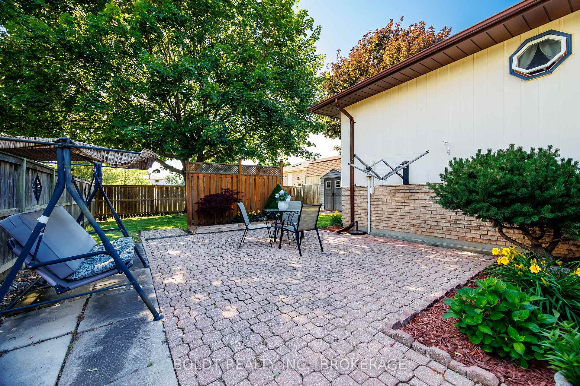 Photo 25 of 77 Elma Street, St. Catharines, Lakeport — HOMEH