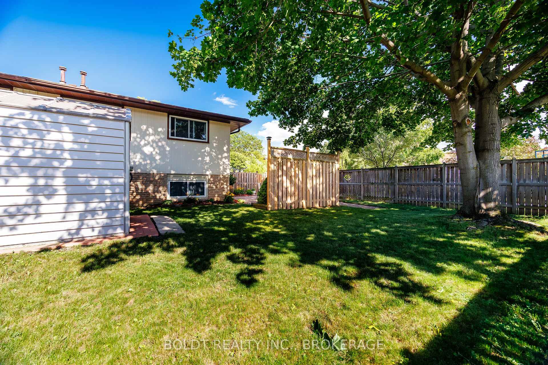 Photo 27 of 77 Elma Street, St. Catharines, Lakeport — HOMEH