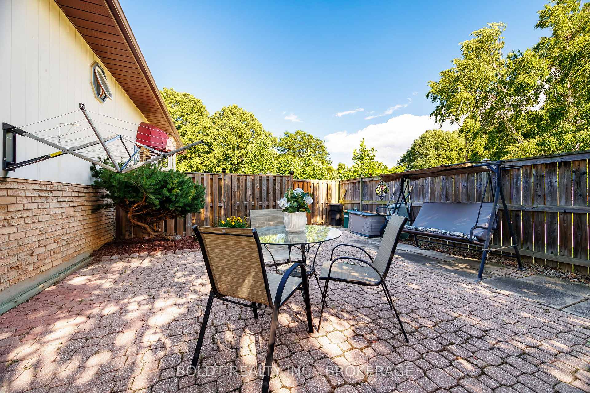Photo 28 of 77 Elma Street, St. Catharines, Lakeport — HOMEH