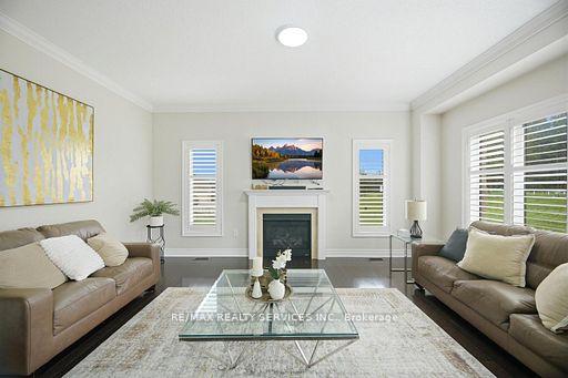 Photo 13 of 26 Country Meadows Drive, Amaranth, Rural Amaranth — HOMEH