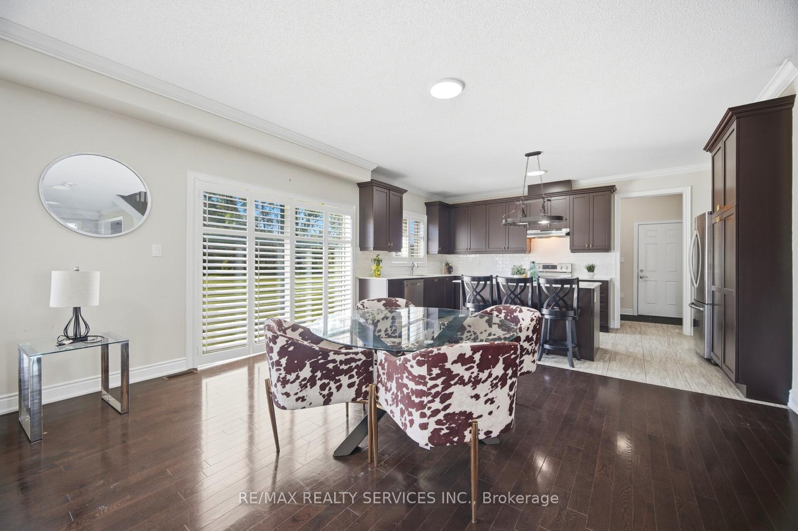 Photo 18 of 26 Country Meadows Drive, Amaranth, Rural Amaranth — HOMEH