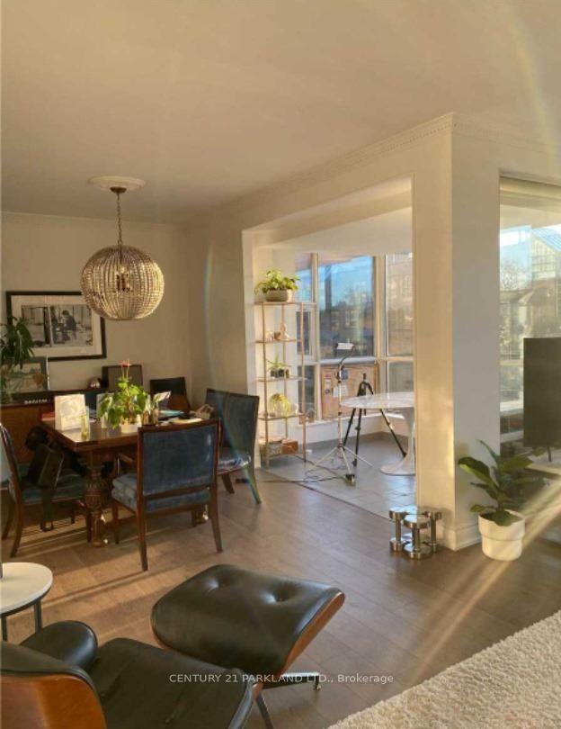Photo 4 of Unit 401, 77 Avenue Road, Toronto, The Annex — HOMEH