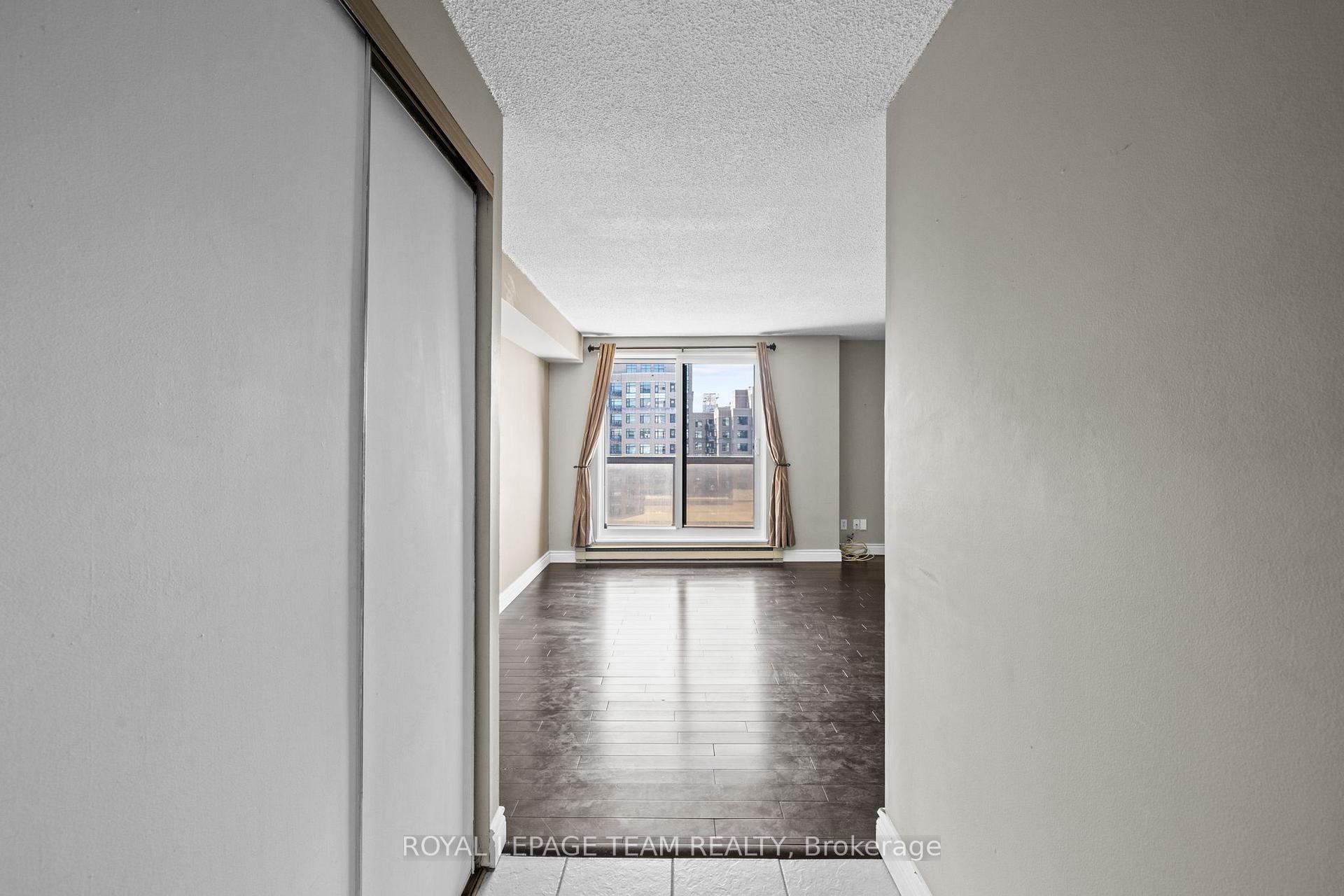 Photo 5 of Unit 1705, 199 Kent Street, Ottawa, Ottawa Centre — HOMEH
