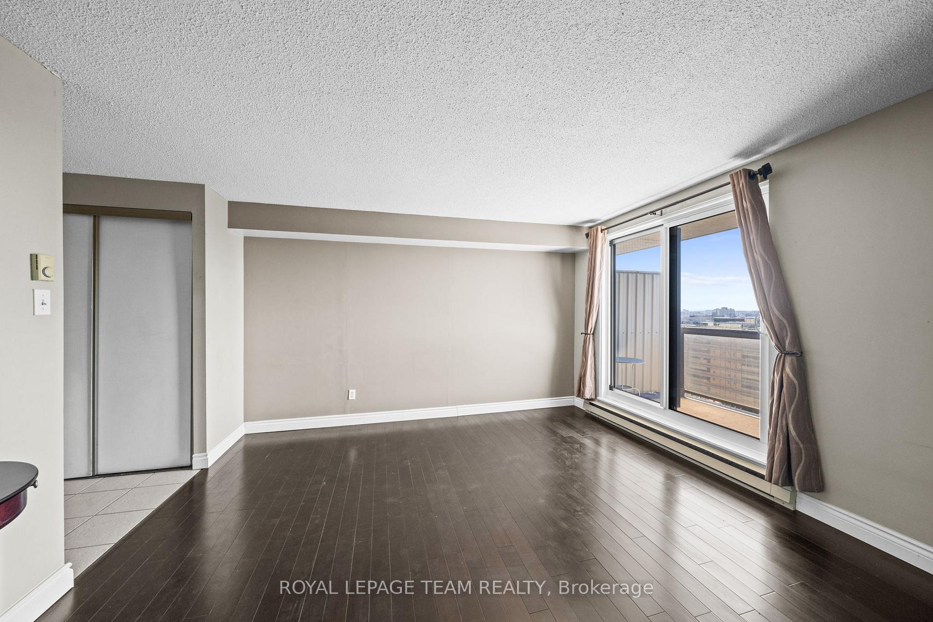Photo 7 of Unit 1705, 199 Kent Street, Ottawa, Ottawa Centre — HOMEH