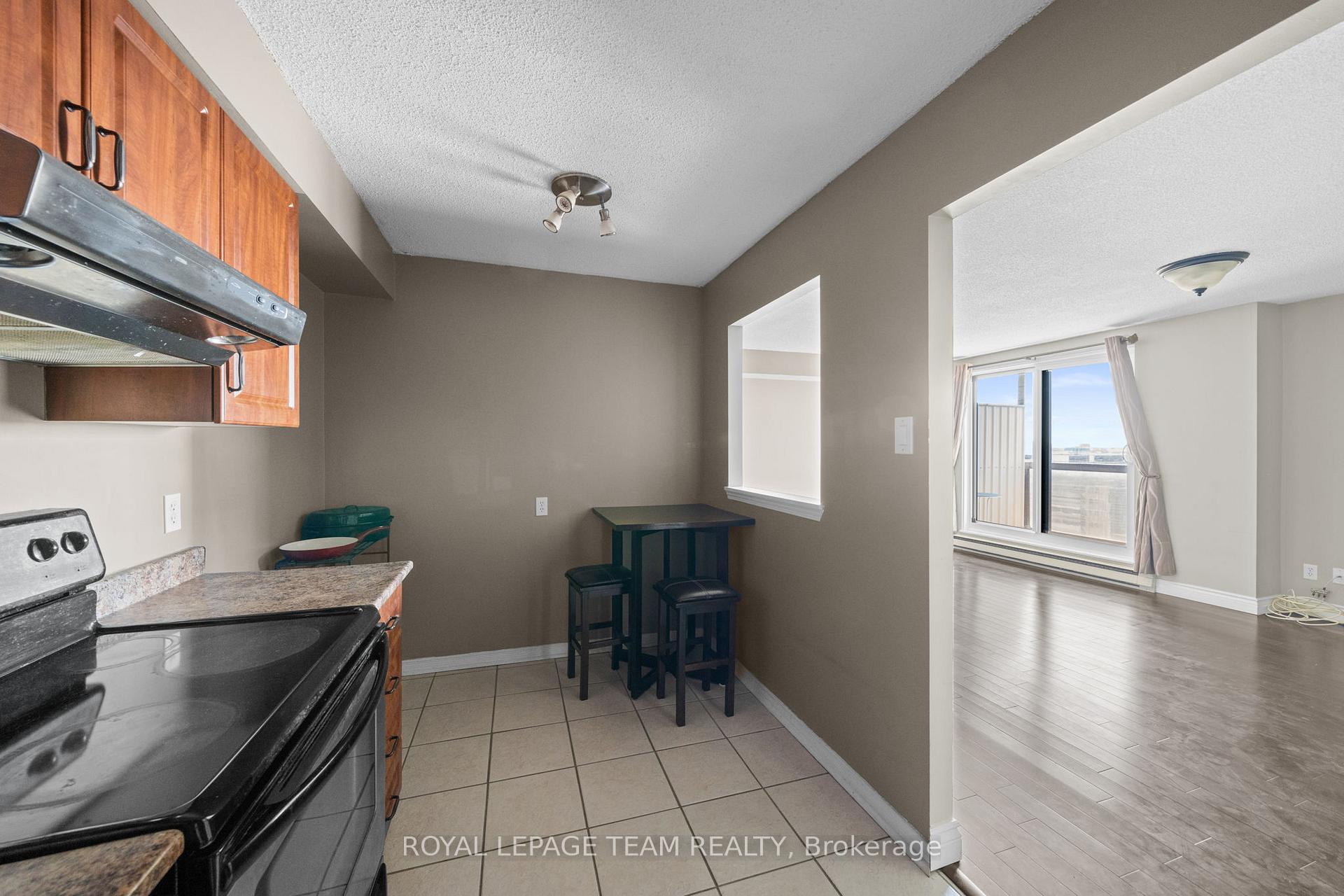 Photo 14 of Unit 1705, 199 Kent Street, Ottawa, Ottawa Centre — HOMEH