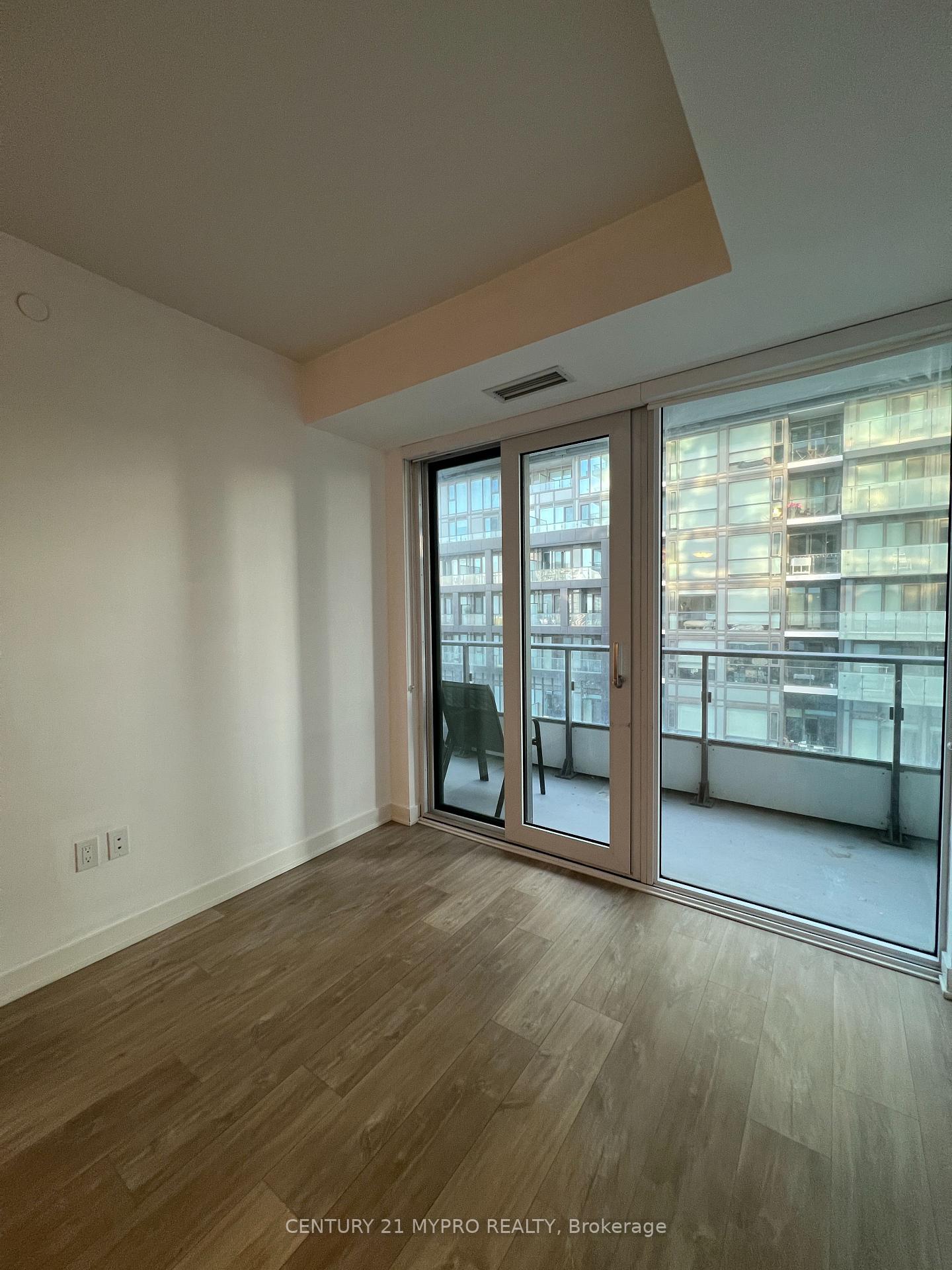 Photo 4 of Unit 2111 E, 70 Princess Street E, Toronto, Waterfront Communities — HOMEH