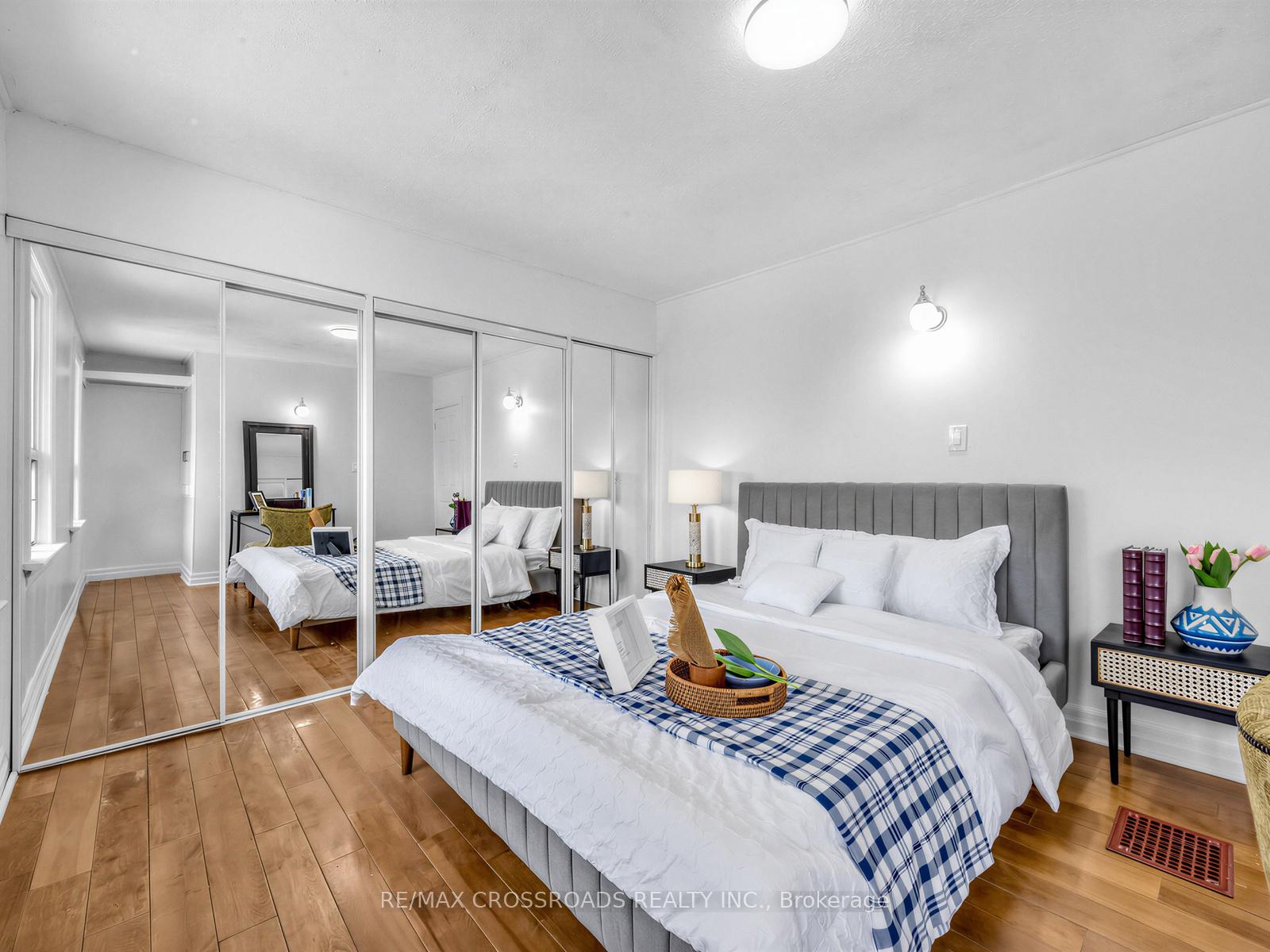 Photo 17 of 80 Gray Avenue, Toronto, Rockcliffe-Smythe — HOMEH