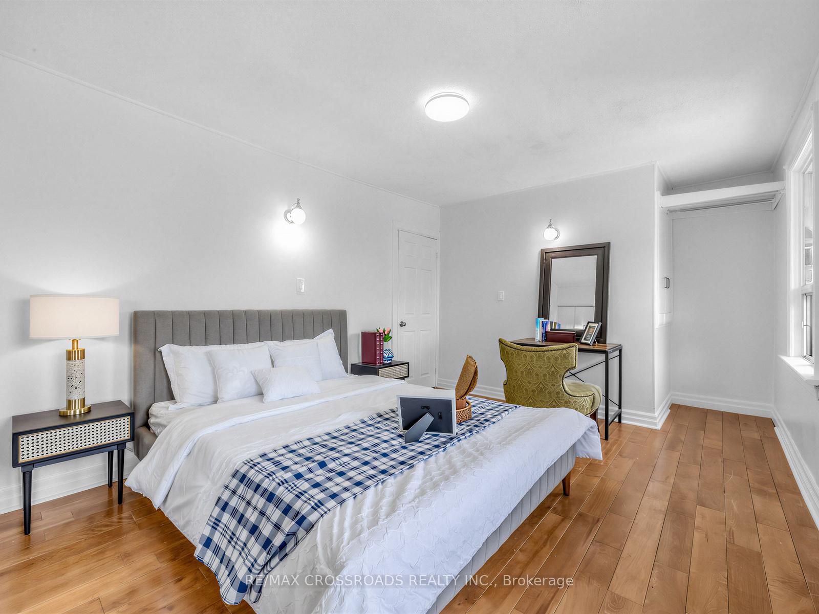 Photo 18 of 80 Gray Avenue, Toronto, Rockcliffe-Smythe — HOMEH