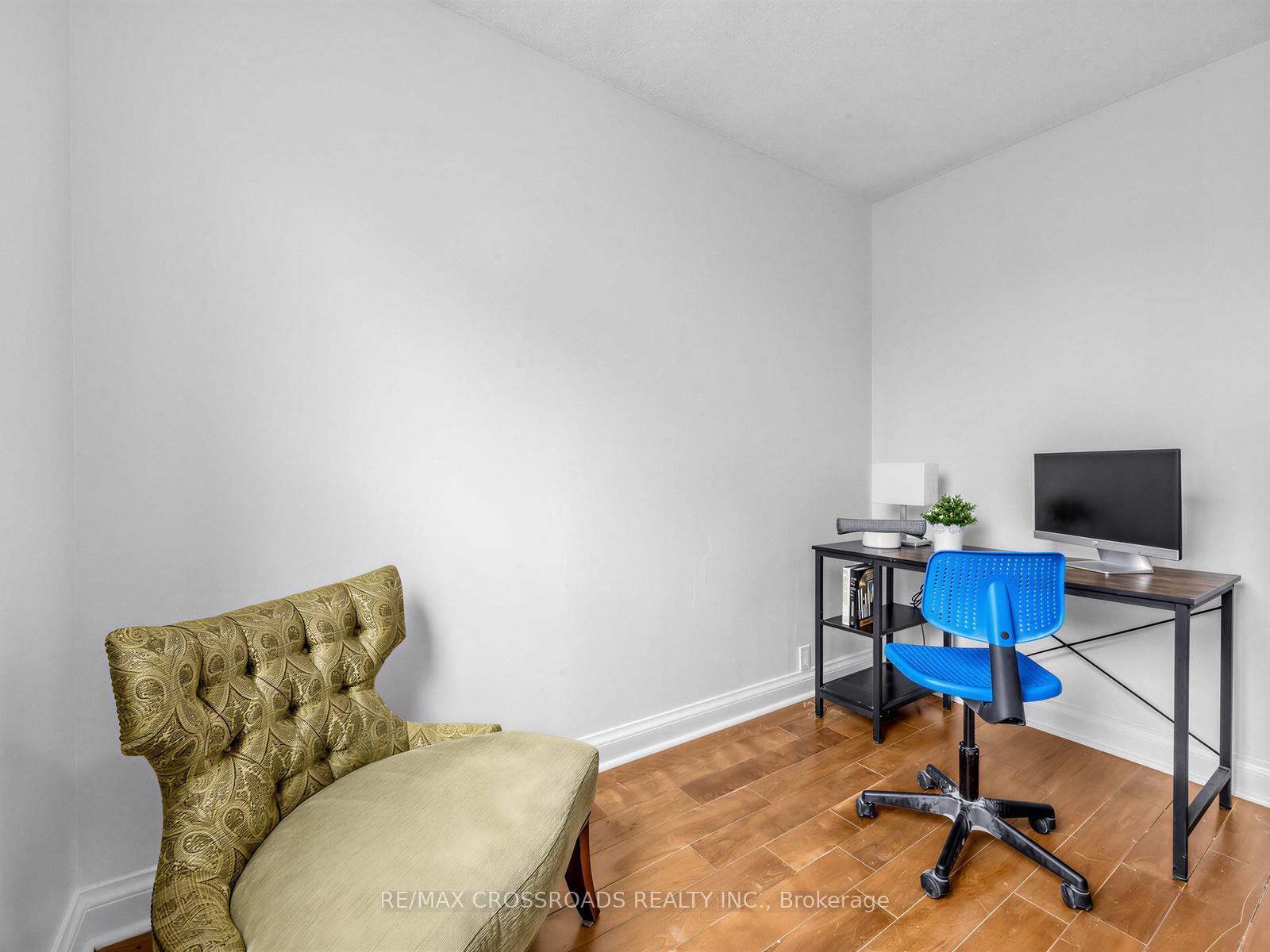 Photo 21 of 80 Gray Avenue, Toronto, Rockcliffe-Smythe — HOMEH