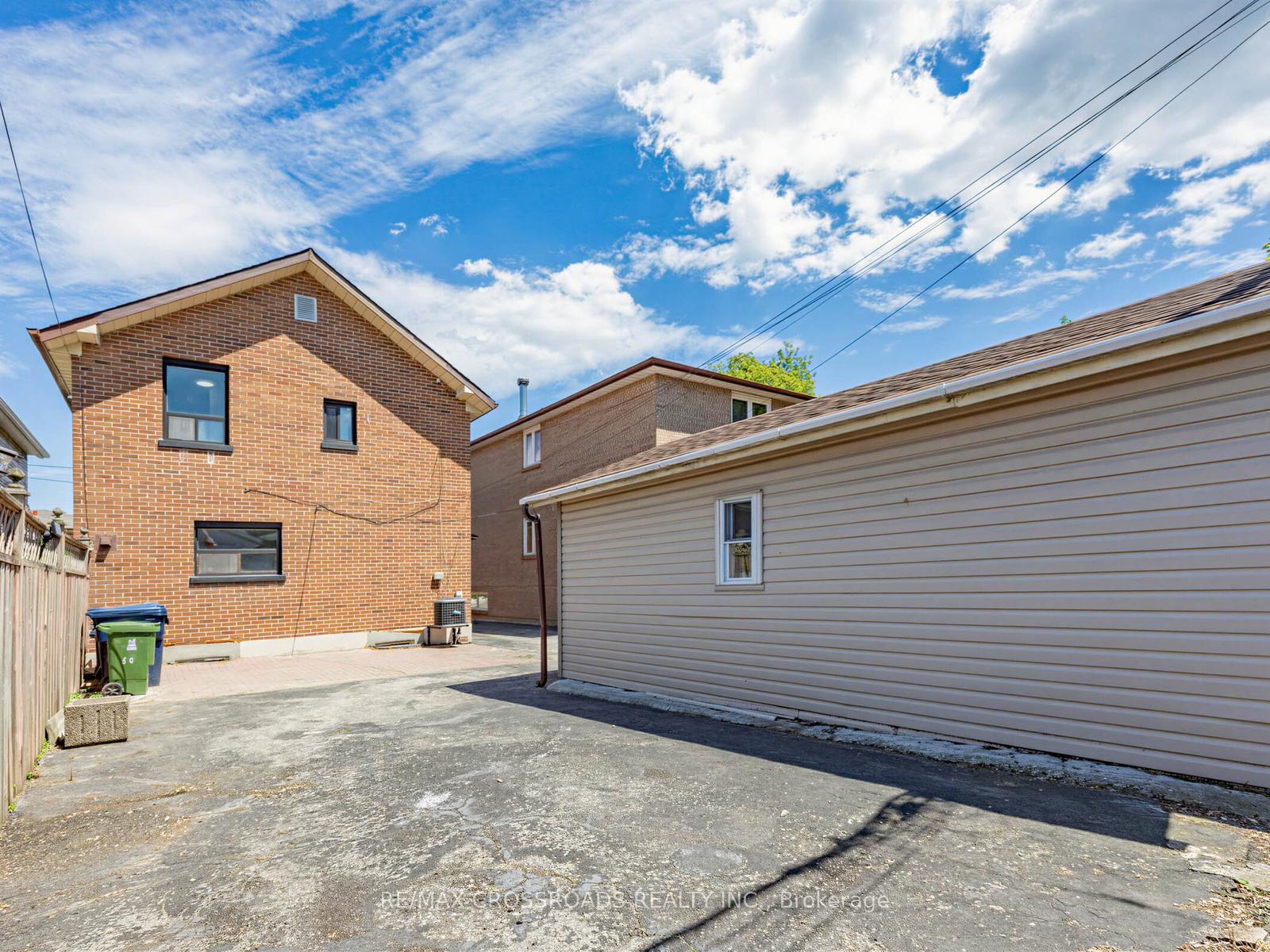 Photo 32 of 80 Gray Avenue, Toronto, Rockcliffe-Smythe — HOMEH