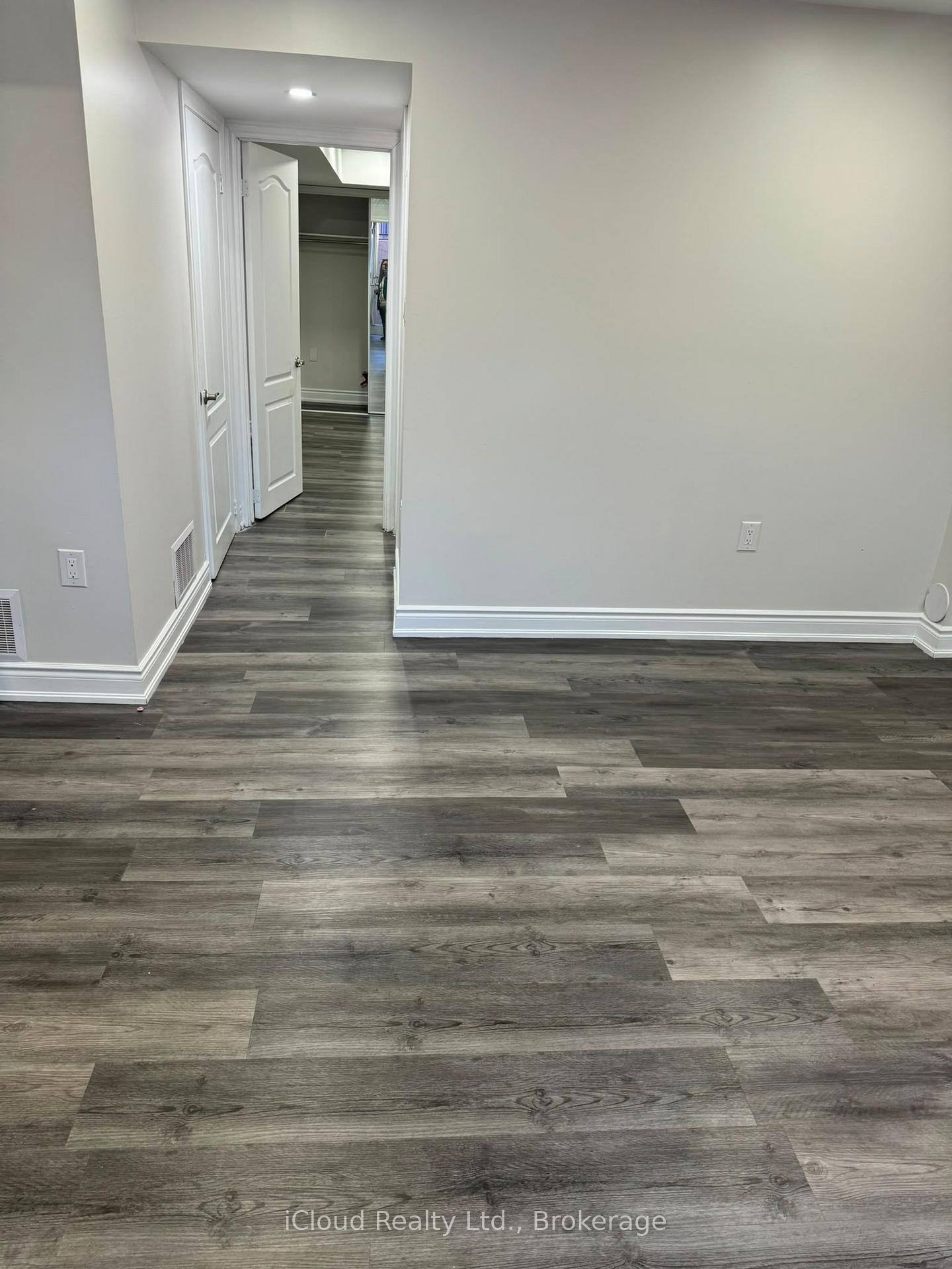 Photo 7 of 35 Velvet Grass Lane, Brampton, Sandringham-Wellington — HOMEH