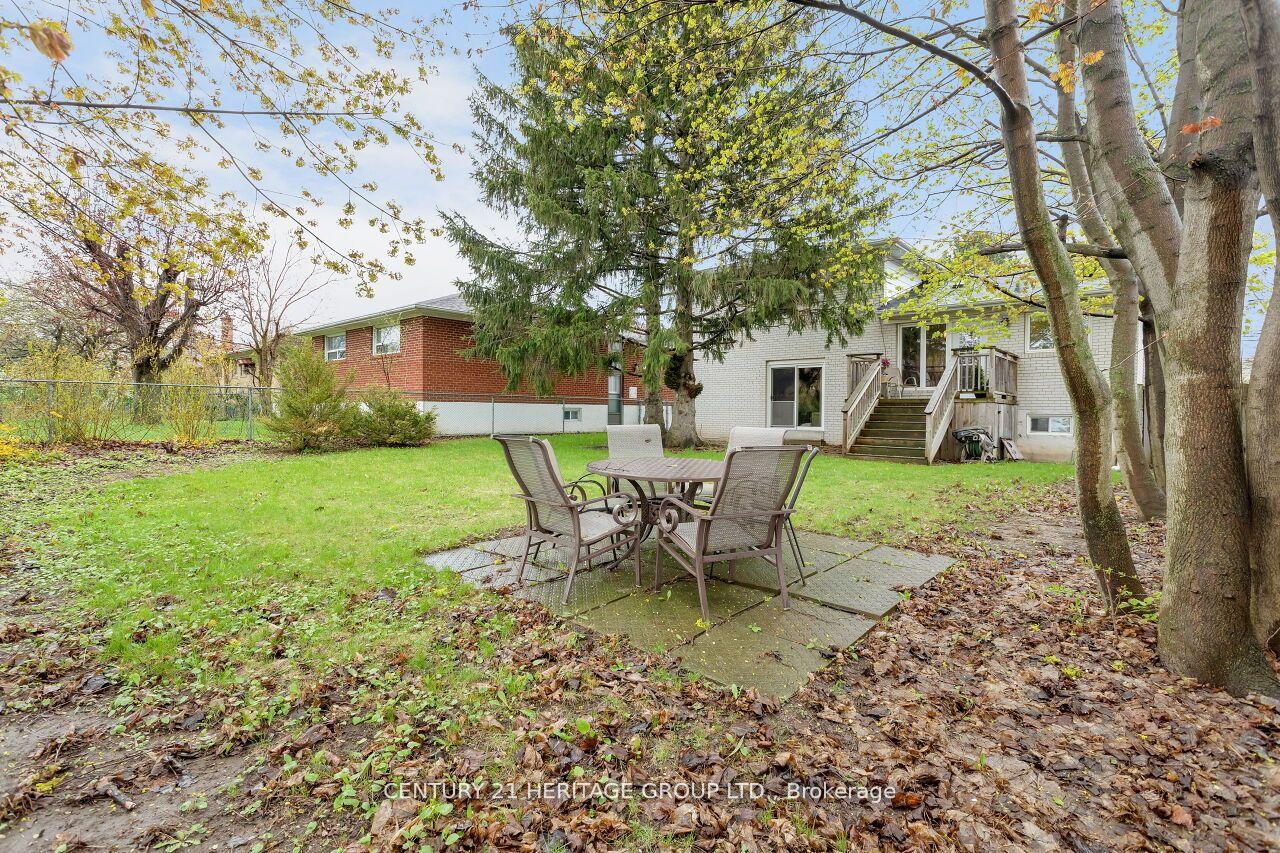 Photo 6 of 46 Marathon Crescent, North York, Newtonbrook West — HOMEH