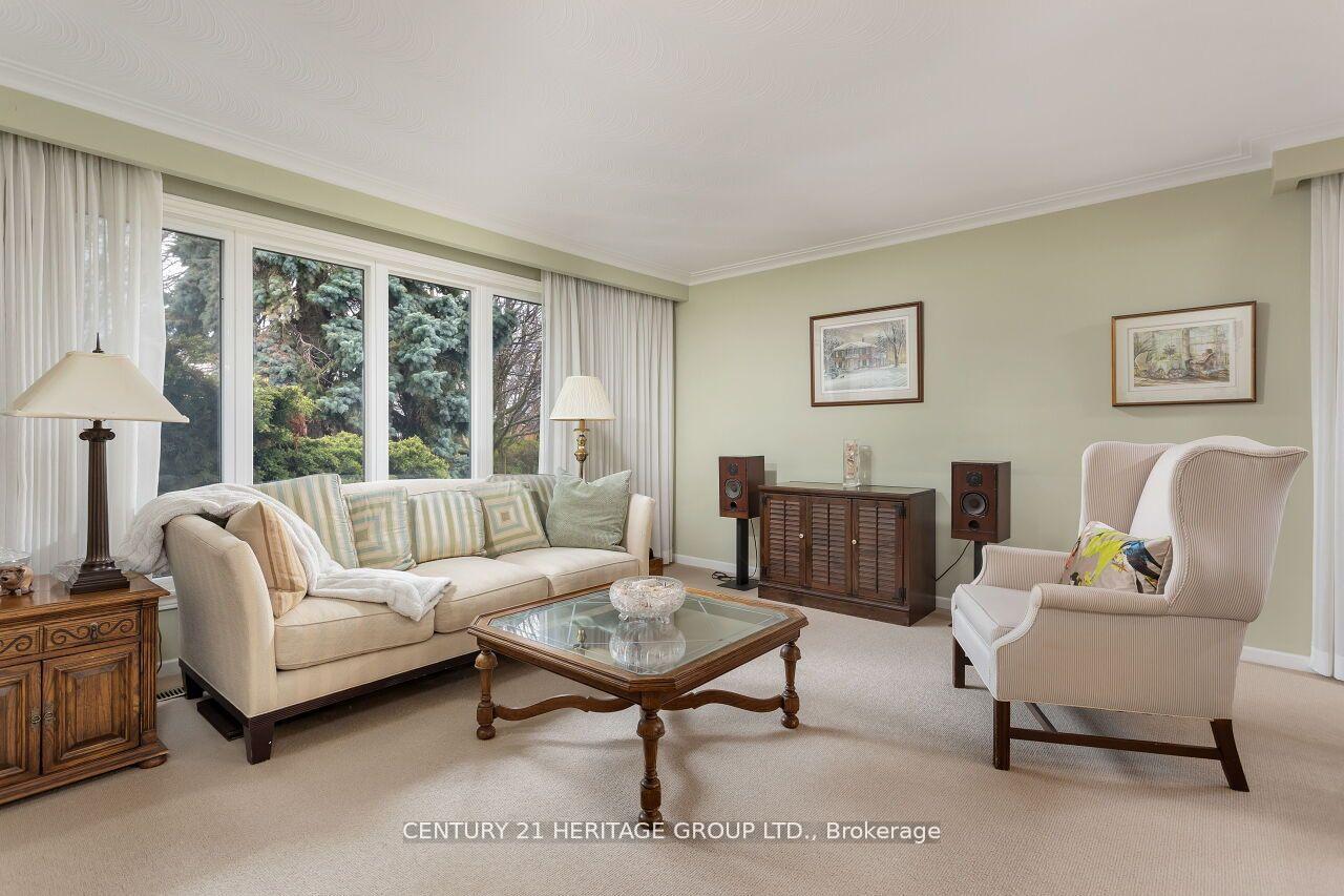 Photo 8 of 46 Marathon Crescent, North York, Newtonbrook West — HOMEH