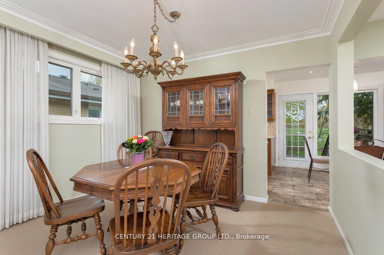 Photo 11 of 46 Marathon Crescent, North York, Newtonbrook West — HOMEH