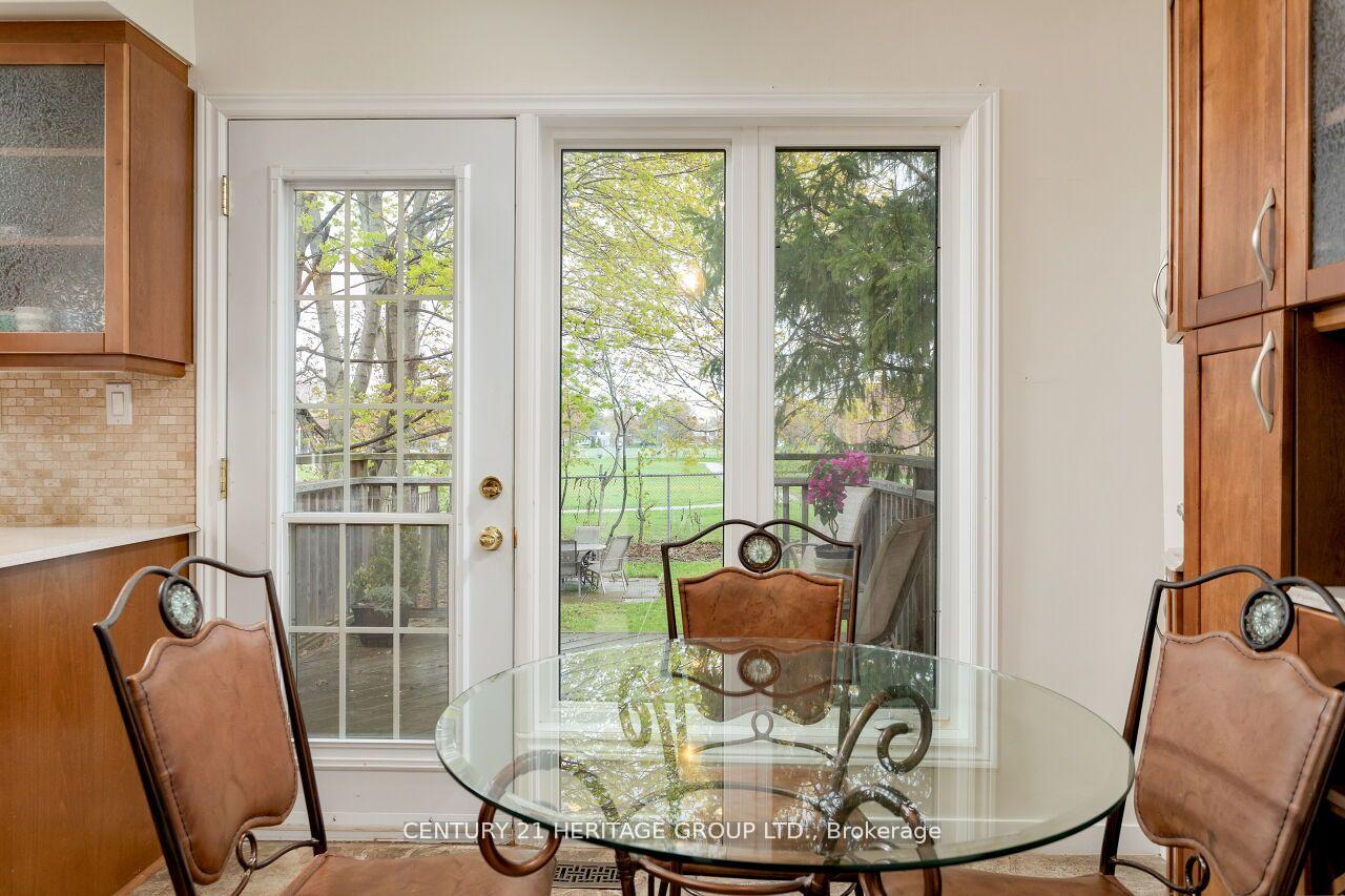 Photo 18 of 46 Marathon Crescent, North York, Newtonbrook West — HOMEH