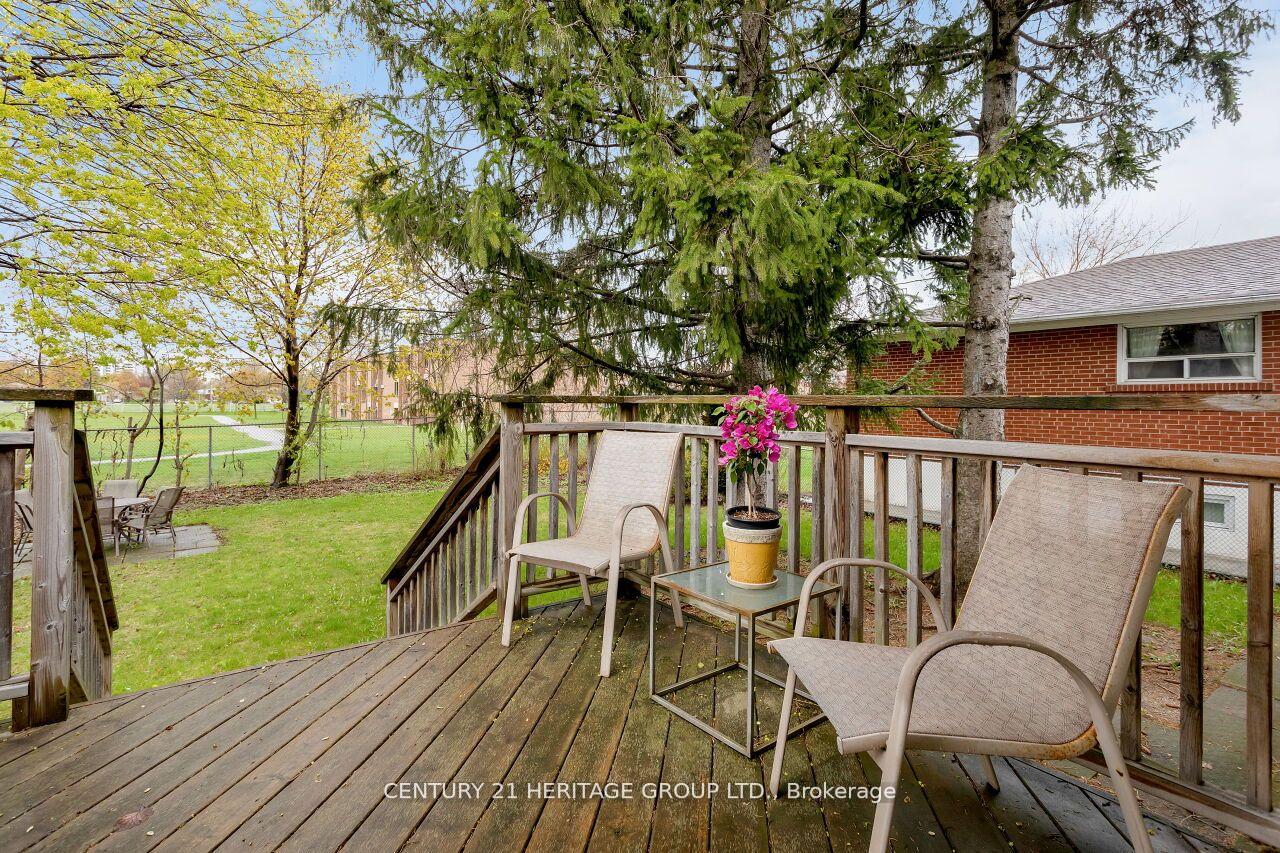 Photo 19 of 46 Marathon Crescent, North York, Newtonbrook West — HOMEH