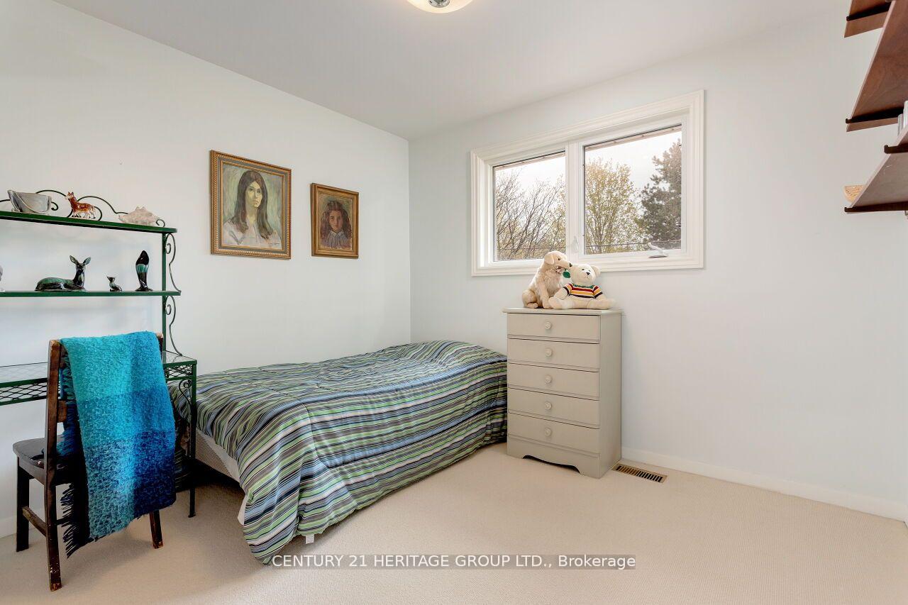 Photo 22 of 46 Marathon Crescent, North York, Newtonbrook West — HOMEH