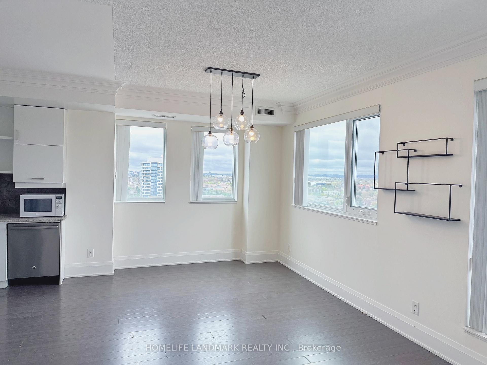 Photo 5 of Unit Rg5, 1 Uptown Drive, Markham, Unionville — HOMEH