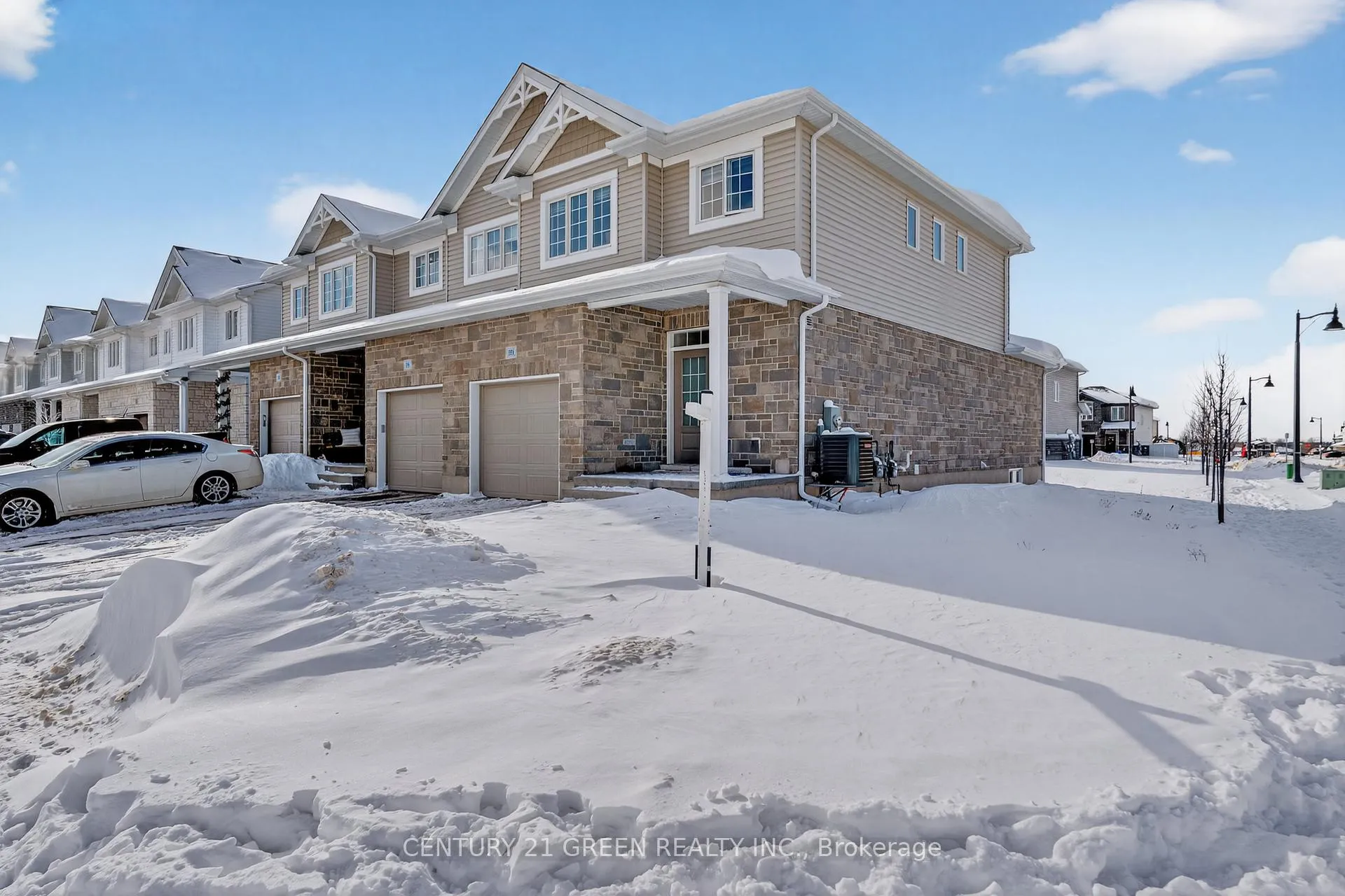 Photo 2 of 353 Buckthorn Drive, Kingston, City Northwest — HOMEH