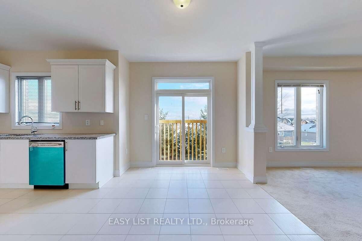 Photo 6 of 3149 Monarch Drive, Orillia — HOMEH
