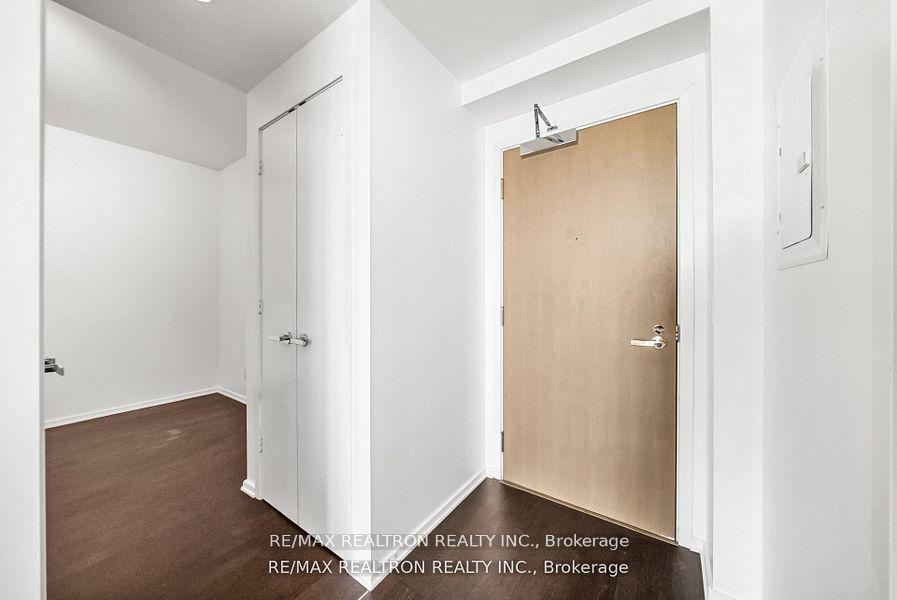 Photo 16 of Unit 6010, 1 Bloor Street E, Toronto, Church-Yonge Corridor — HOMEH
