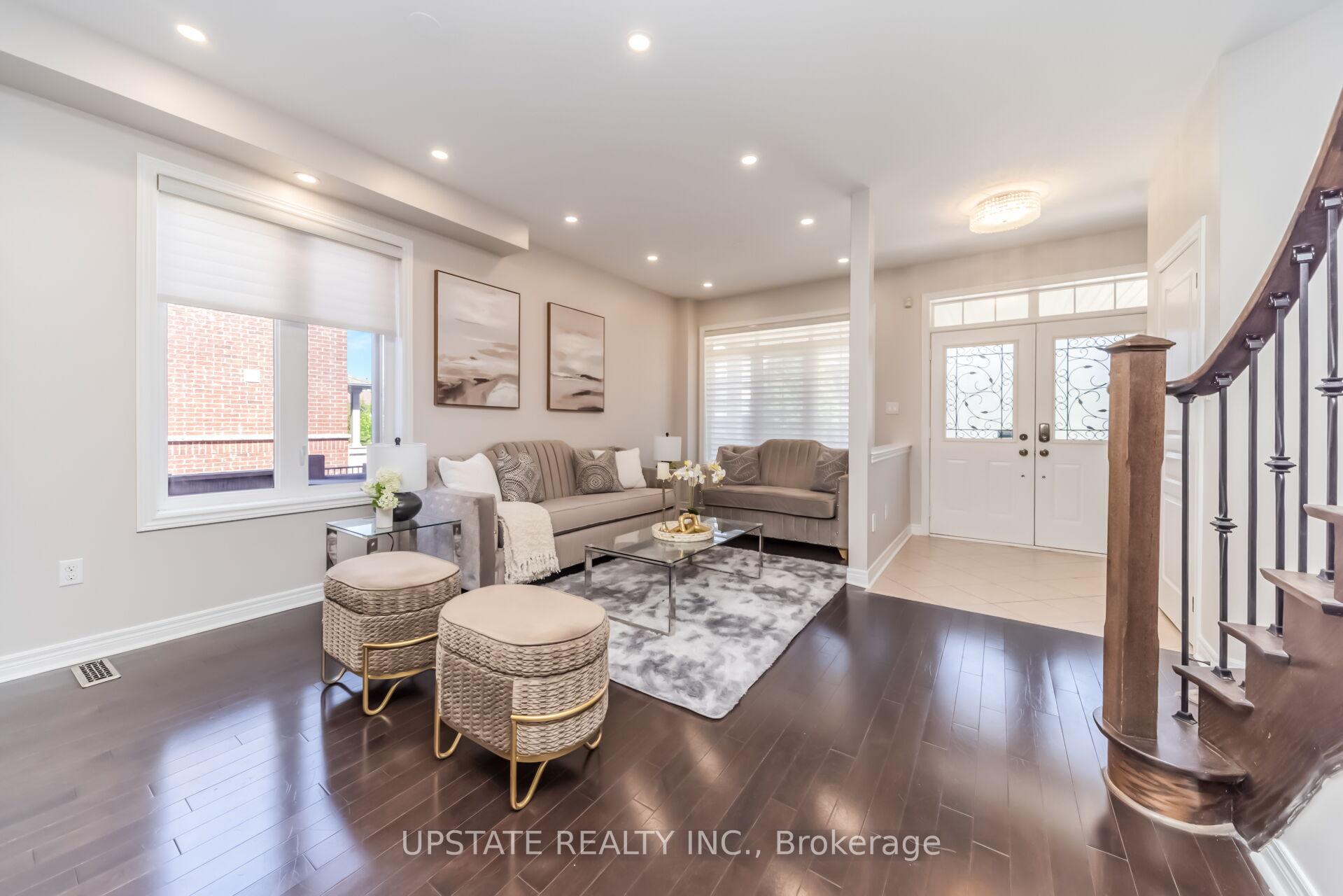 Photo 5 of 150 Lloyd Sanderson Drive, Brampton, Credit Valley — HOMEH