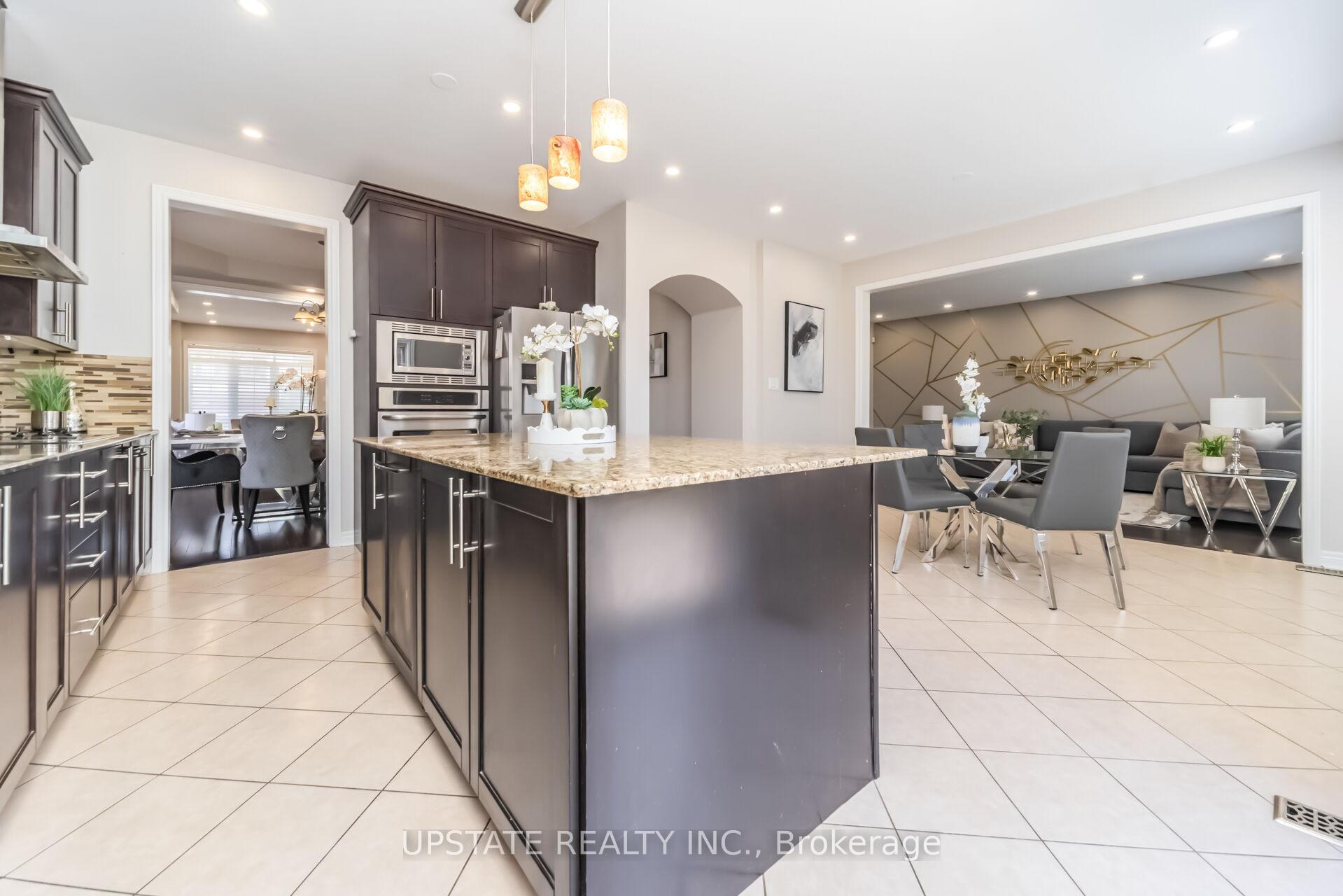 Photo 14 of 150 Lloyd Sanderson Drive, Brampton, Credit Valley — HOMEH