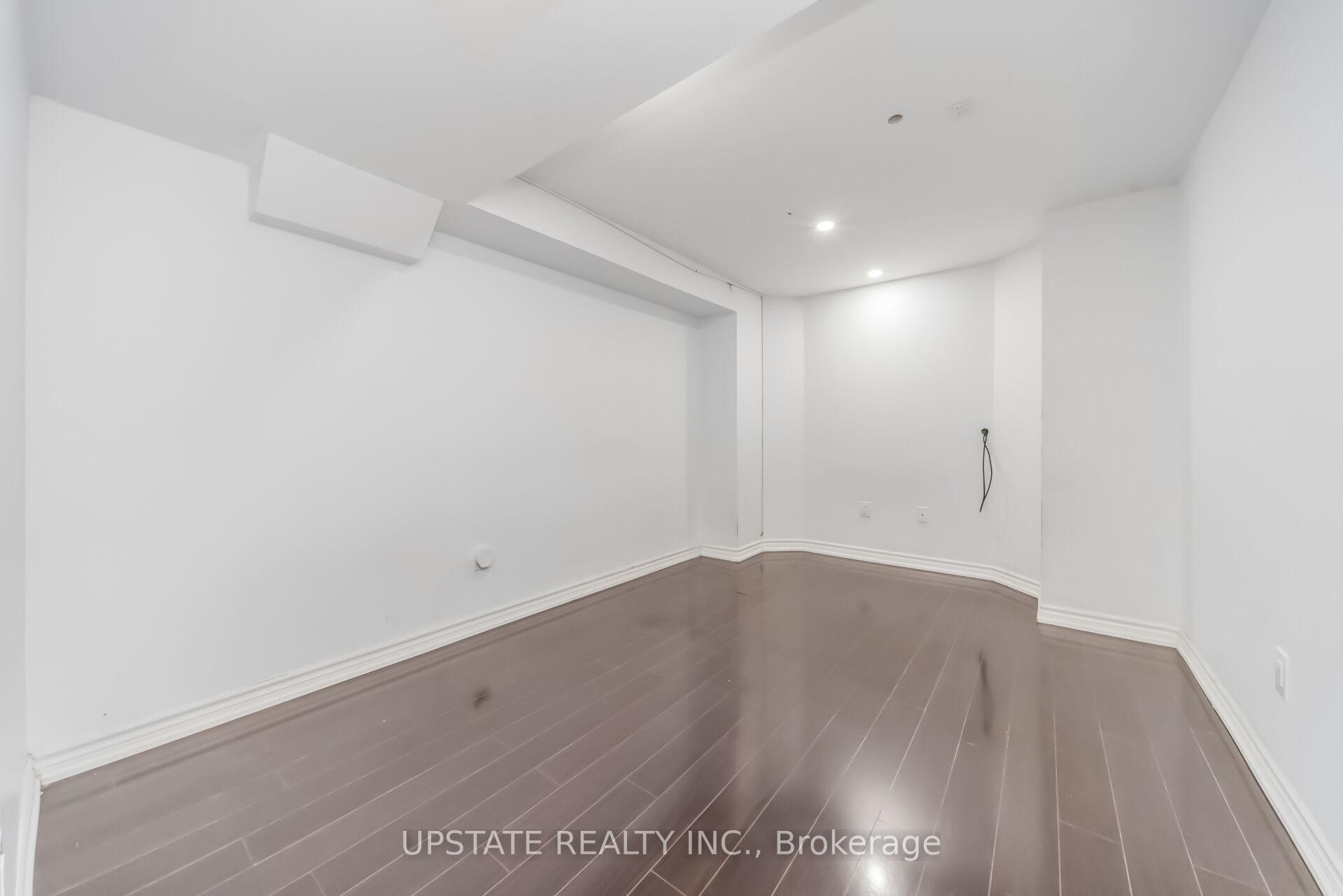 Photo 41 of 150 Lloyd Sanderson Drive, Brampton, Credit Valley — HOMEH